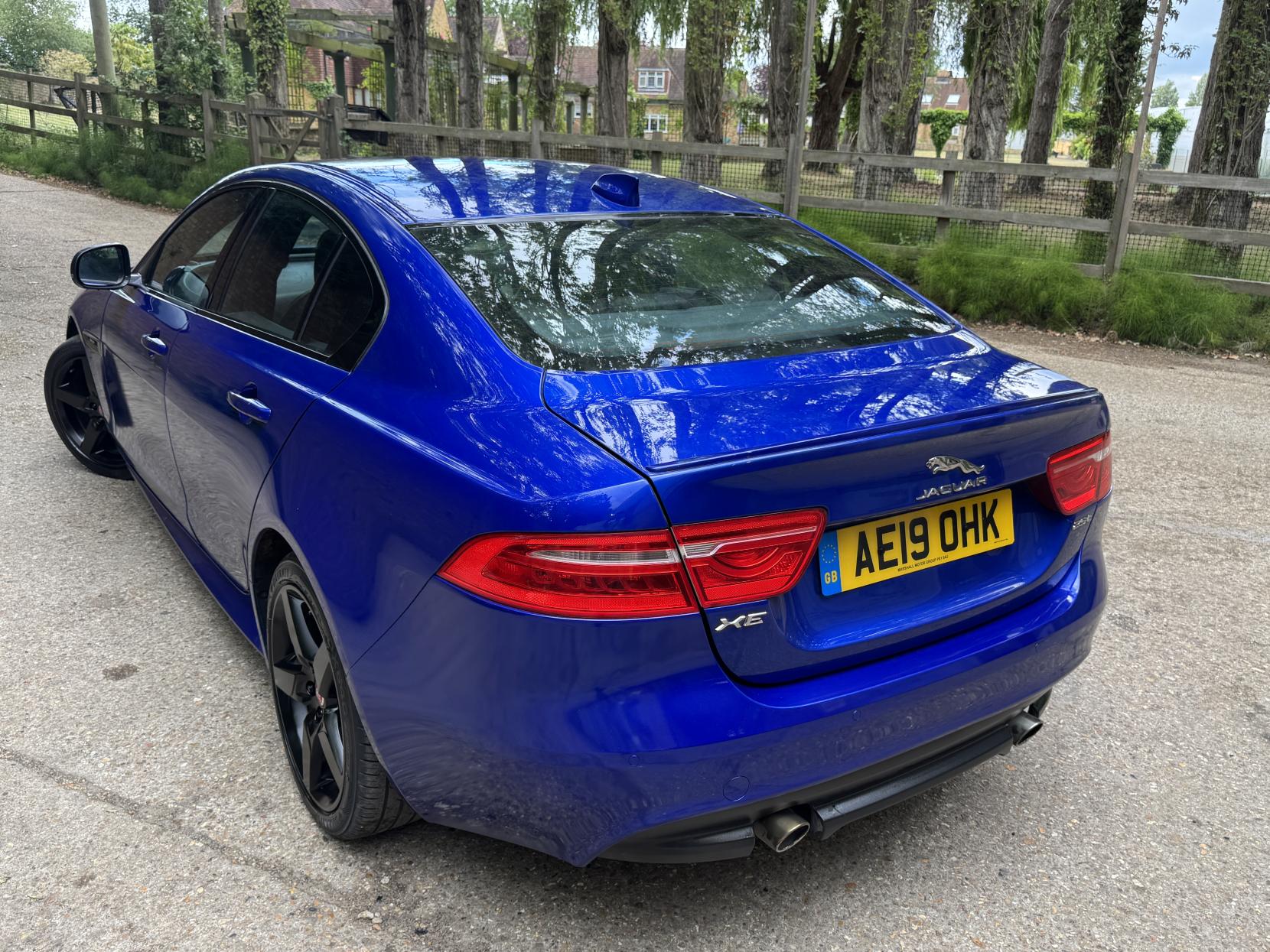 Jaguar XE 2.0i GPF R-Sport Saloon 4dr Petrol Auto Euro 6 (s/s) (250 ps)