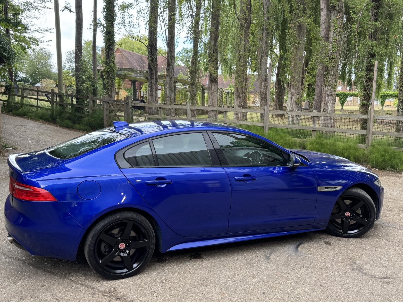 Jaguar XE 2.0i GPF R-Sport Saloon 4dr Petrol Auto Euro 6 (s/s) (250 ps)