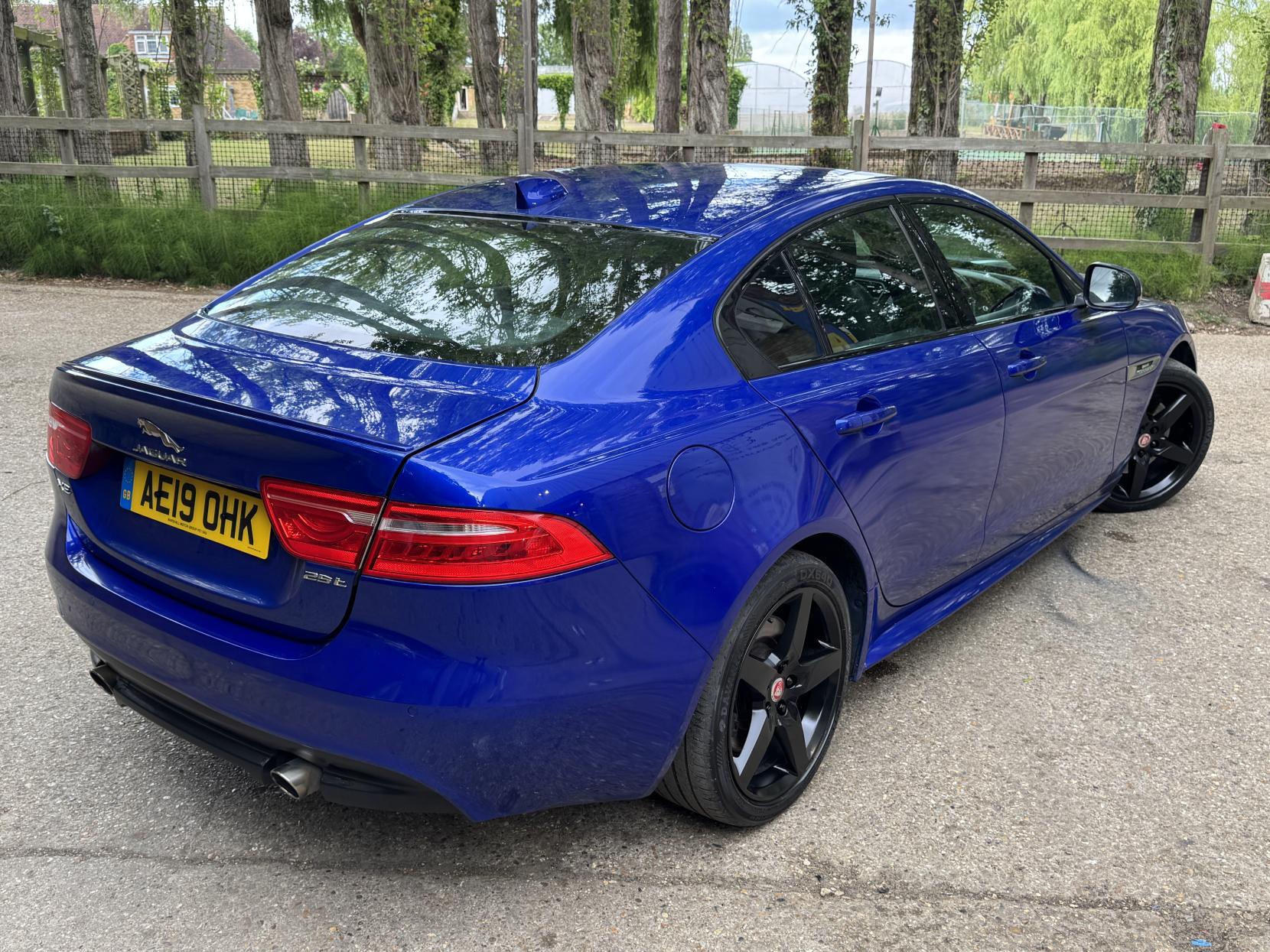 Jaguar XE 2.0i GPF R-Sport Saloon 4dr Petrol Auto Euro 6 (s/s) (250 ps)