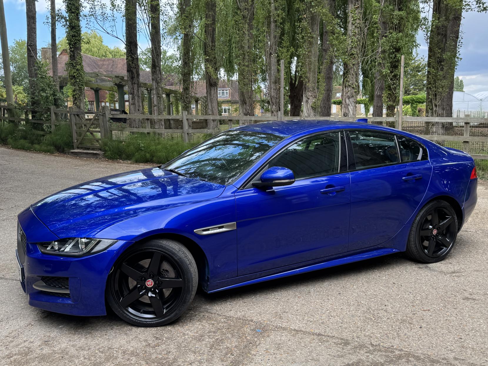Jaguar XE 2.0i GPF R-Sport Saloon 4dr Petrol Auto Euro 6 (s/s) (250 ps)