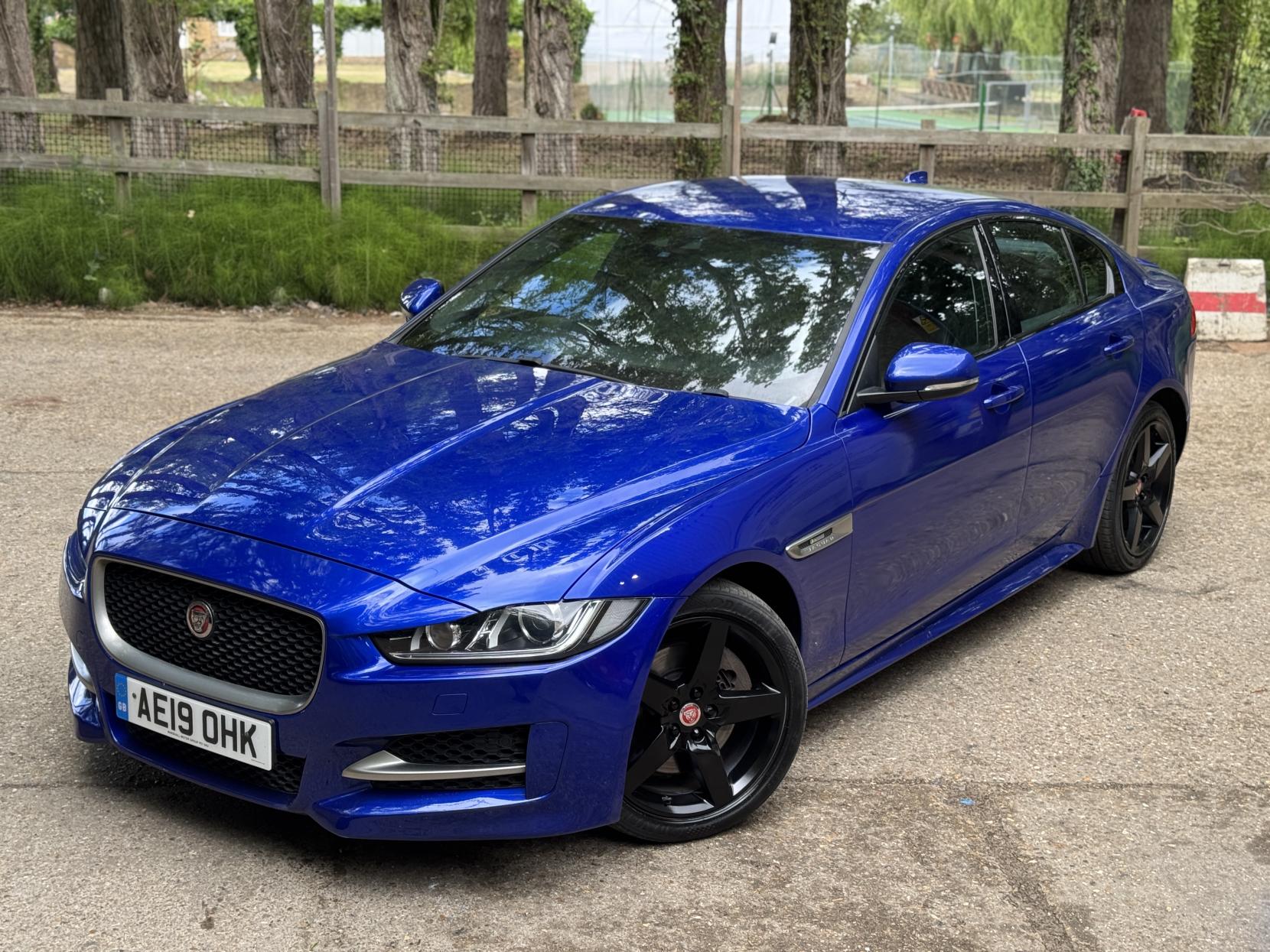 Jaguar XE 2.0i GPF R-Sport Saloon 4dr Petrol Auto Euro 6 (s/s) (250 ps)