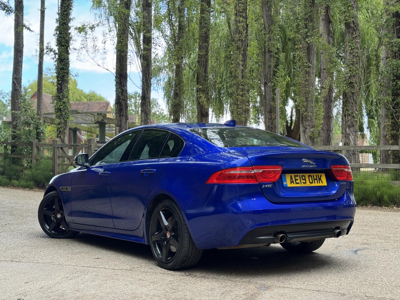 Jaguar XE 2.0i GPF R-Sport Saloon 4dr Petrol Auto Euro 6 (s/s) (250 ps)