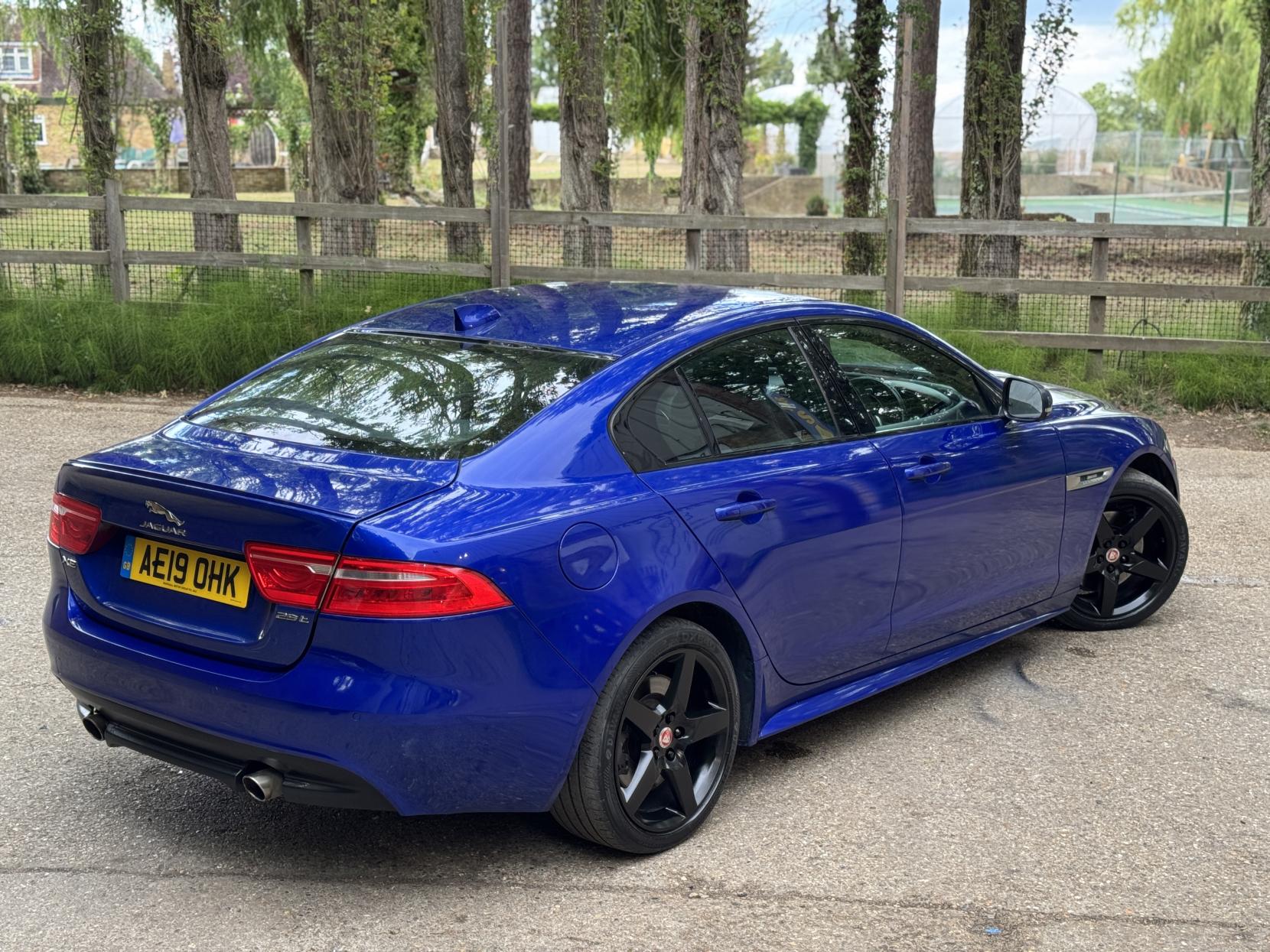 Jaguar XE 2.0i GPF R-Sport Saloon 4dr Petrol Auto Euro 6 (s/s) (250 ps)