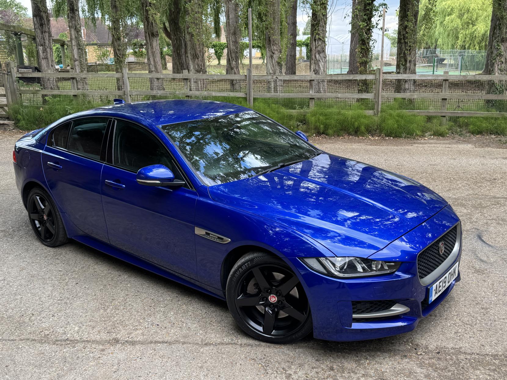 Jaguar XE 2.0i GPF R-Sport Saloon 4dr Petrol Auto Euro 6 (s/s) (250 ps)