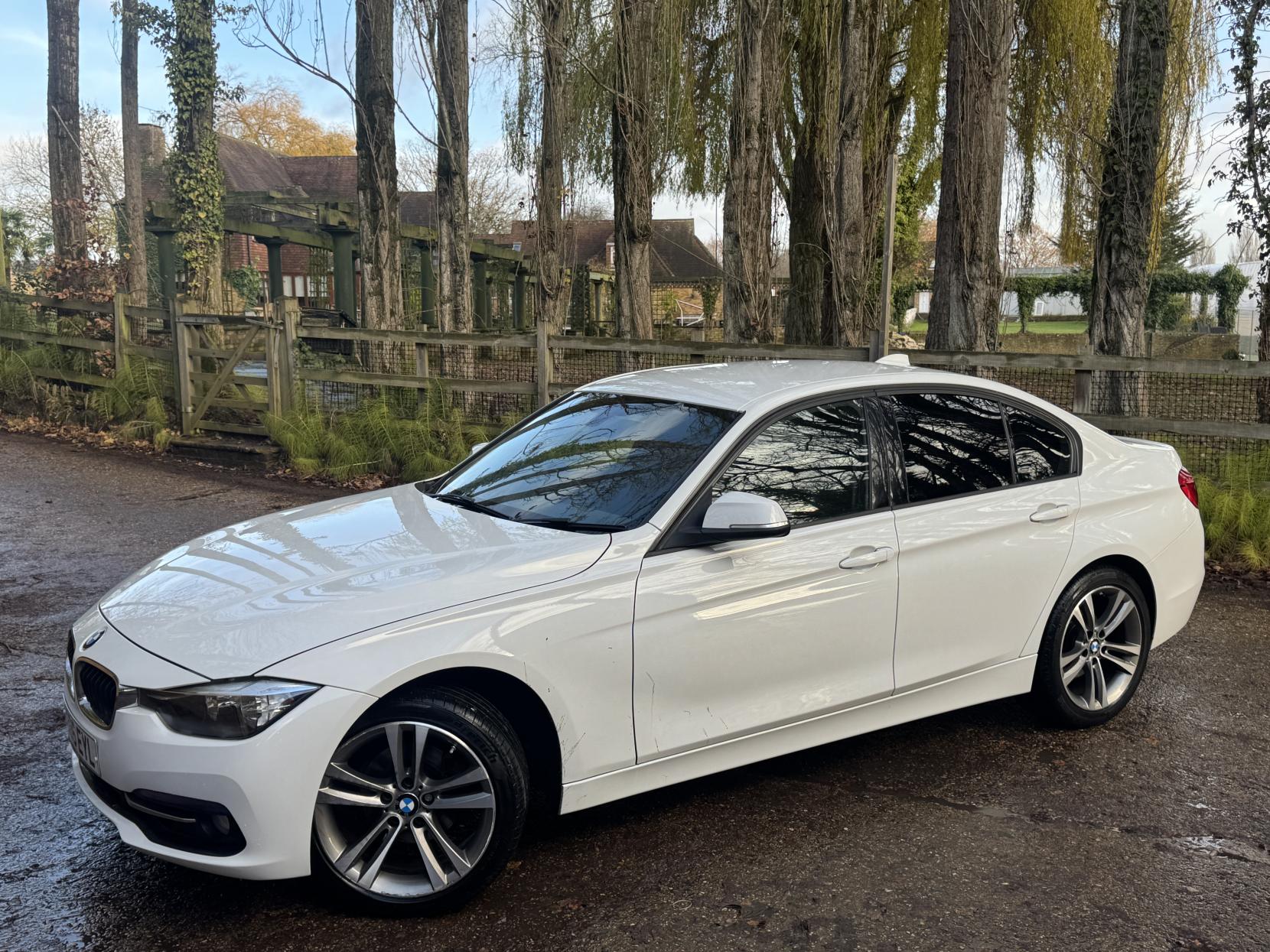 BMW 3 Series 2.0 320i Sport Saloon 4dr Petrol Manual Euro 6 (s/s) (184 ps)