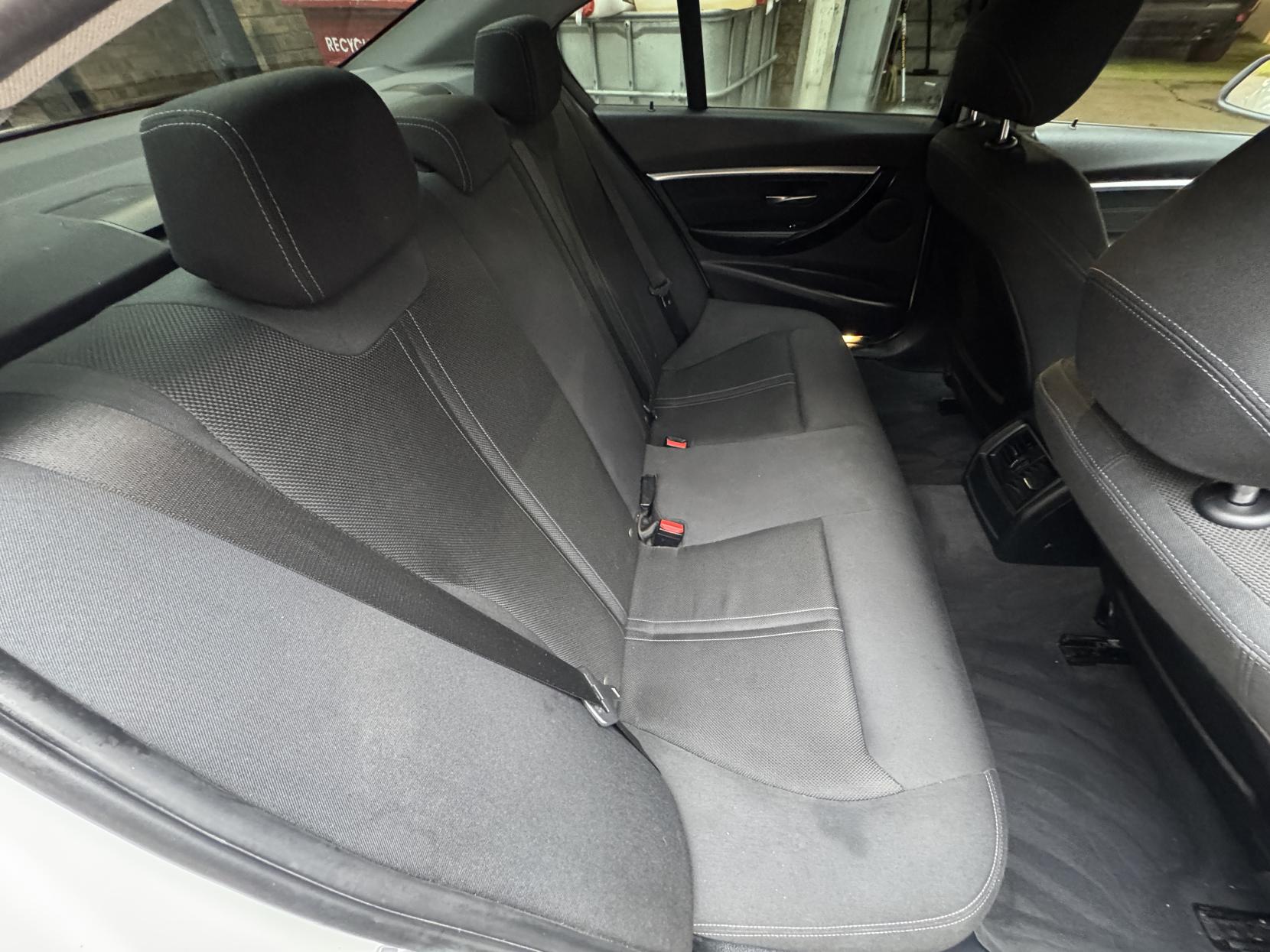 BMW 3 Series 2.0 320i Sport Saloon 4dr Petrol Manual Euro 6 (s/s) (184 ps)