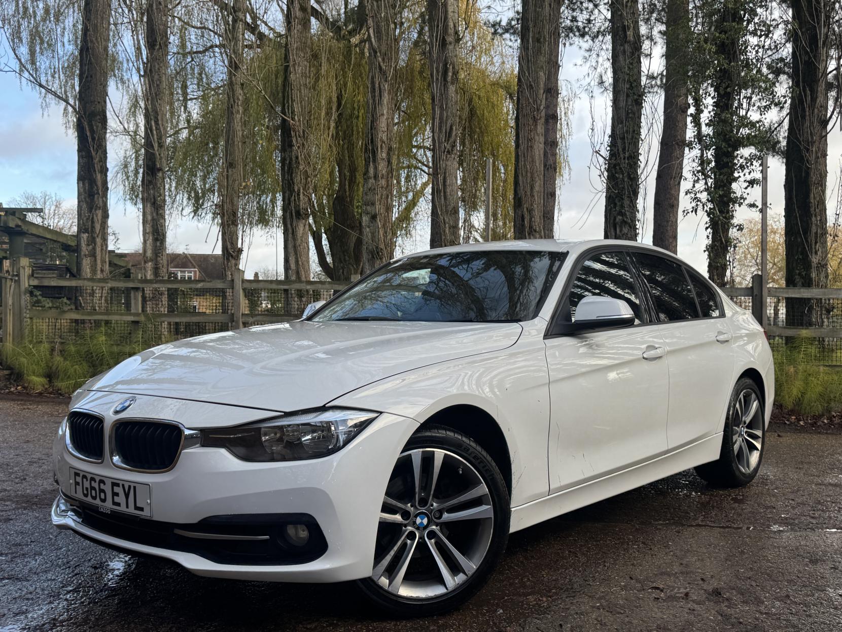 BMW 3 Series 2.0 320i Sport Saloon 4dr Petrol Manual Euro 6 (s/s) (184 ps)