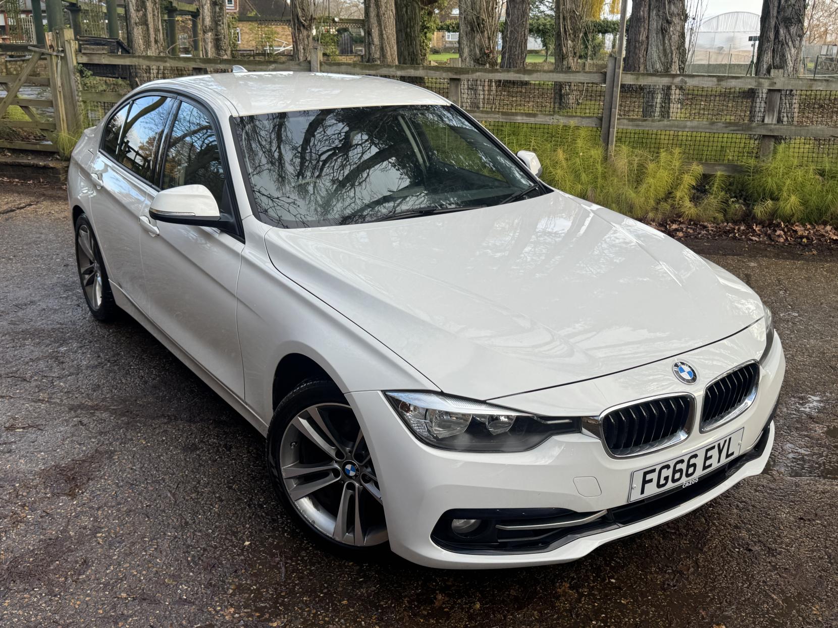 BMW 3 Series 2.0 320i Sport Saloon 4dr Petrol Manual Euro 6 (s/s) (184 ps)