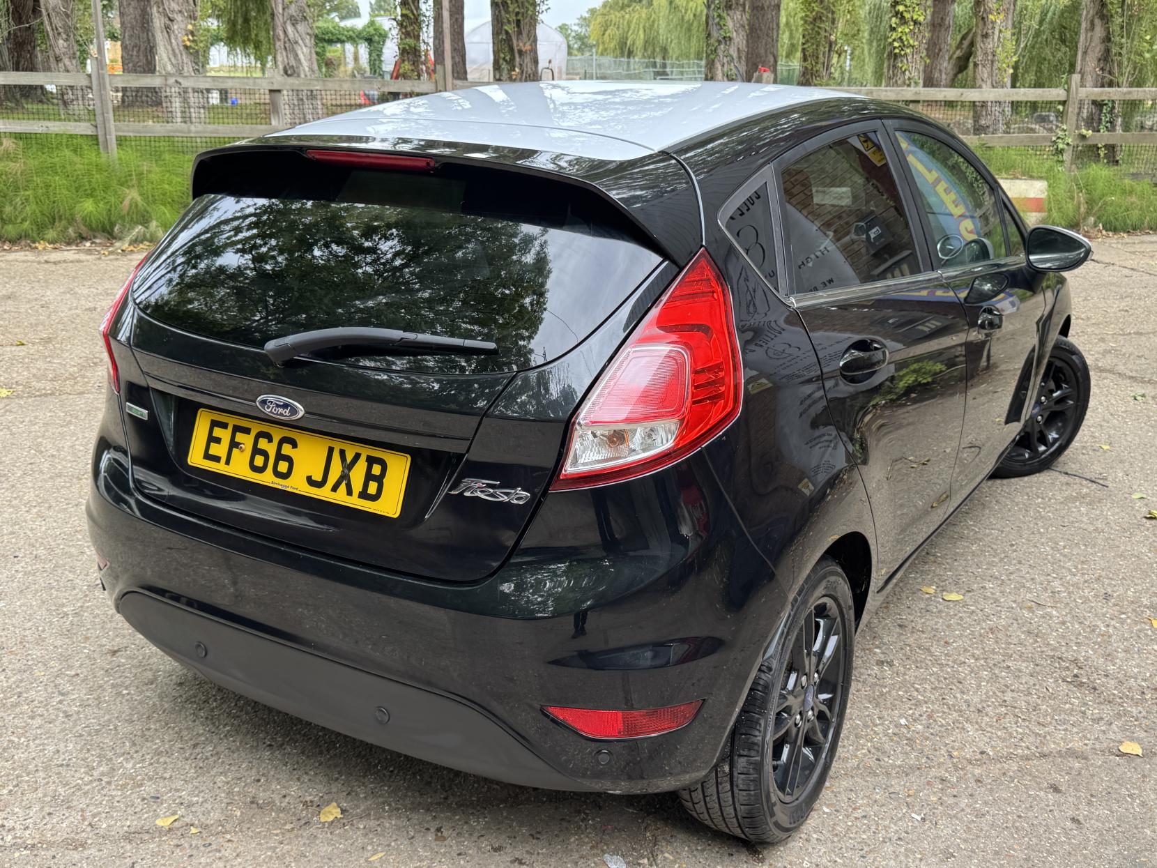 Ford Fiesta 1.0T EcoBoost Zetec Black Edition Hatchback 5dr Petrol Manual Euro 6 (s/s) (100 ps)