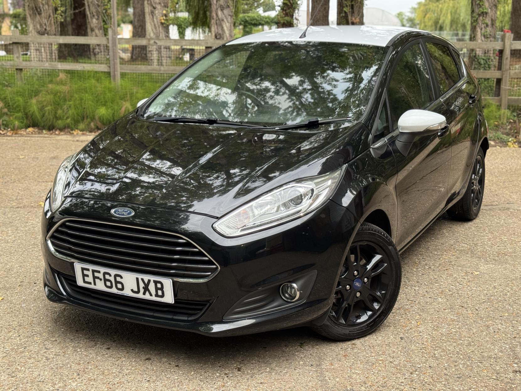 Ford Fiesta 1.0T EcoBoost Zetec Black Edition Hatchback 5dr Petrol Manual Euro 6 (s/s) (100 ps)
