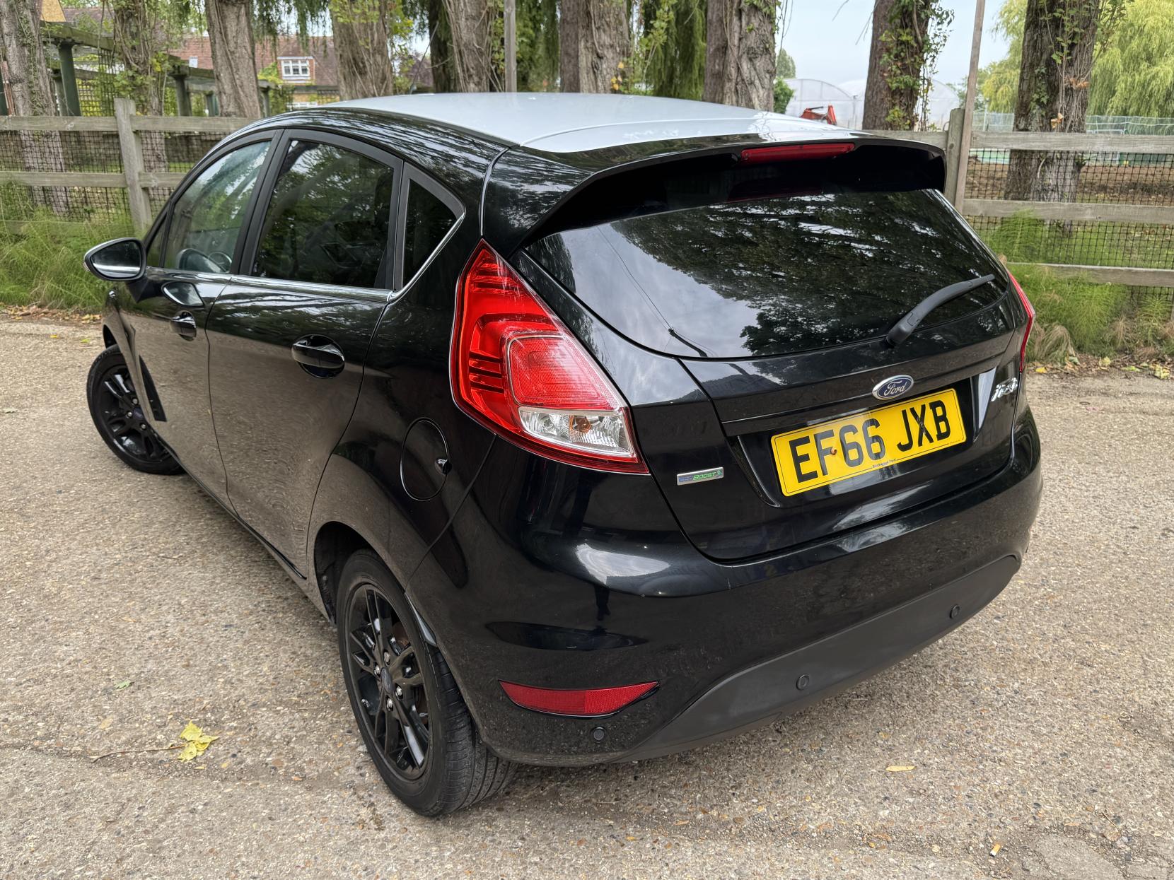 Ford Fiesta 1.0T EcoBoost Zetec Black Edition Hatchback 5dr Petrol Manual Euro 6 (s/s) (100 ps)