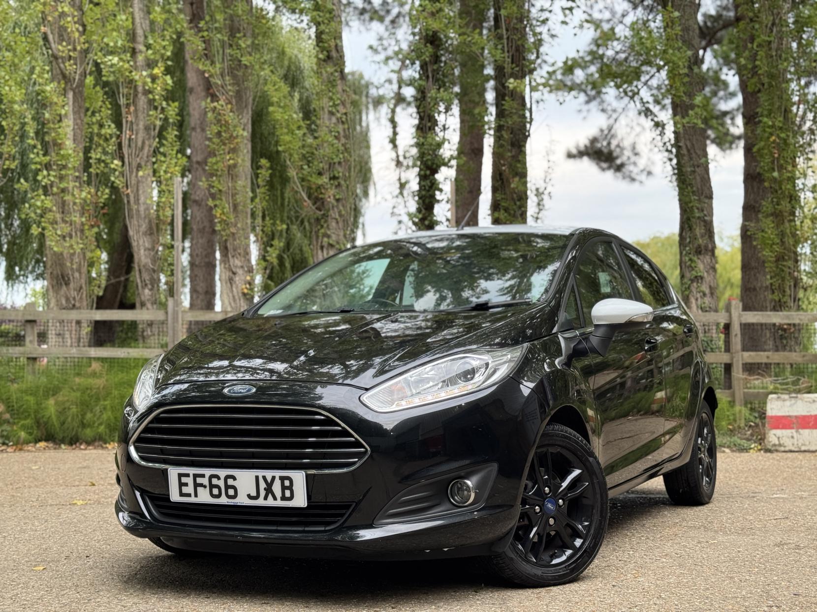 Ford Fiesta 1.0T EcoBoost Zetec Black Edition Hatchback 5dr Petrol Manual Euro 6 (s/s) (100 ps)
