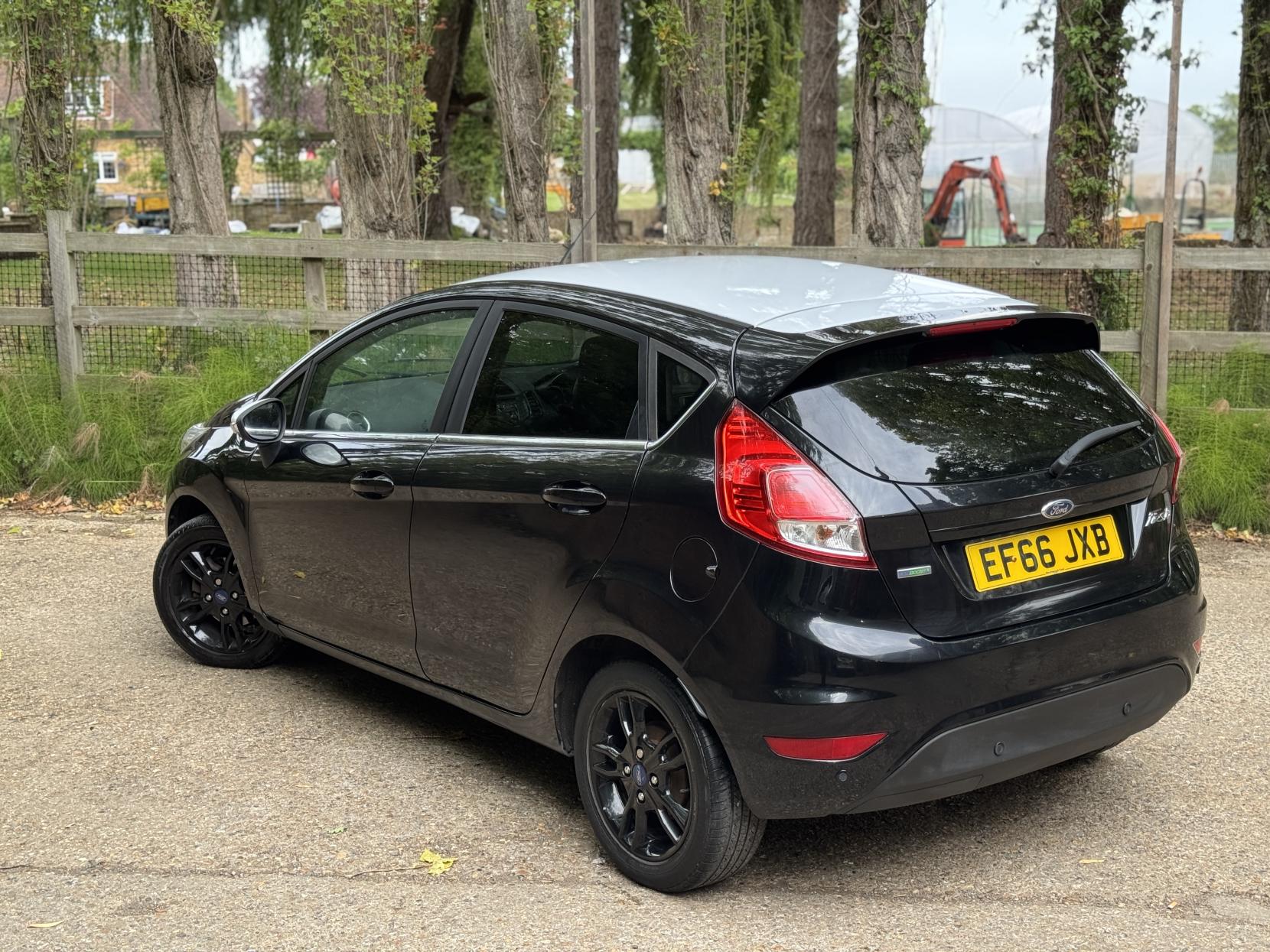 Ford Fiesta 1.0T EcoBoost Zetec Black Edition Hatchback 5dr Petrol Manual Euro 6 (s/s) (100 ps)