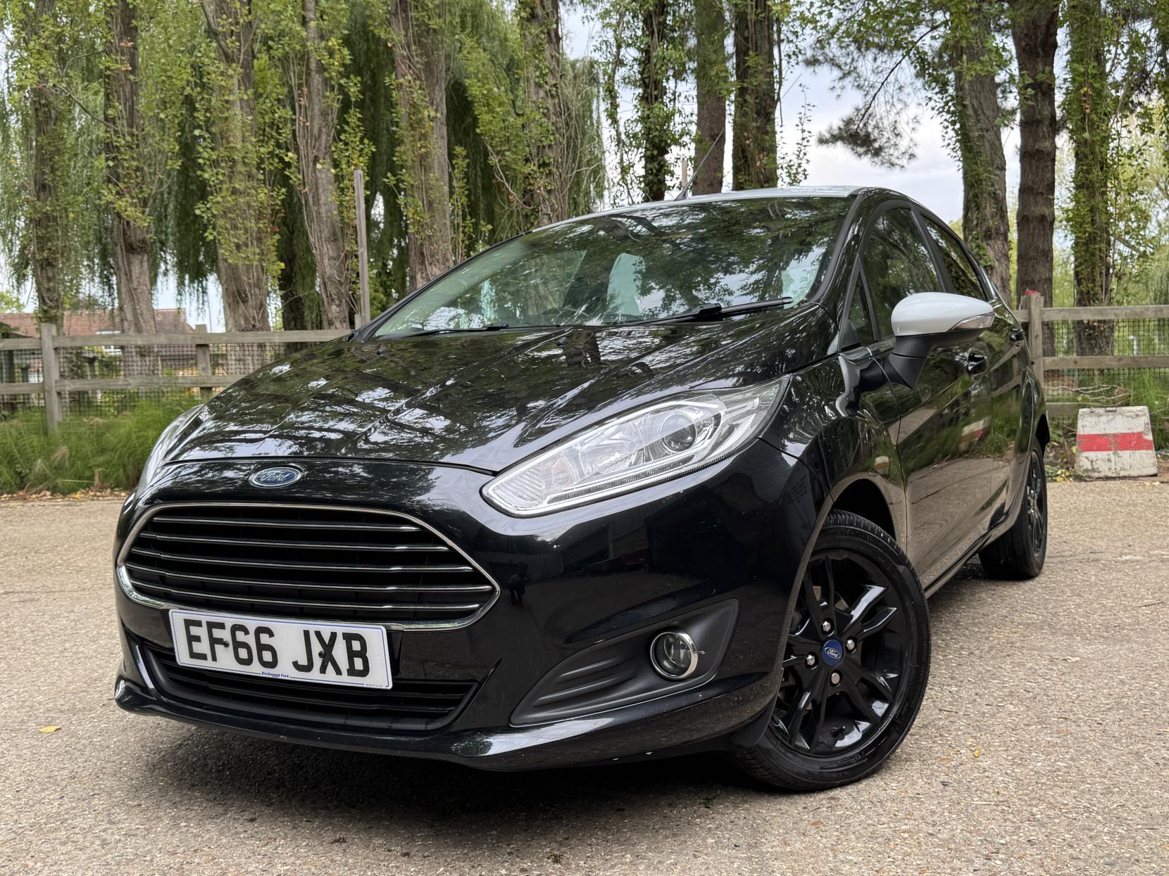 Ford Fiesta 1.0T EcoBoost Zetec Black Edition Hatchback 5dr Petrol Manual Euro 6 (s/s) (100 ps)