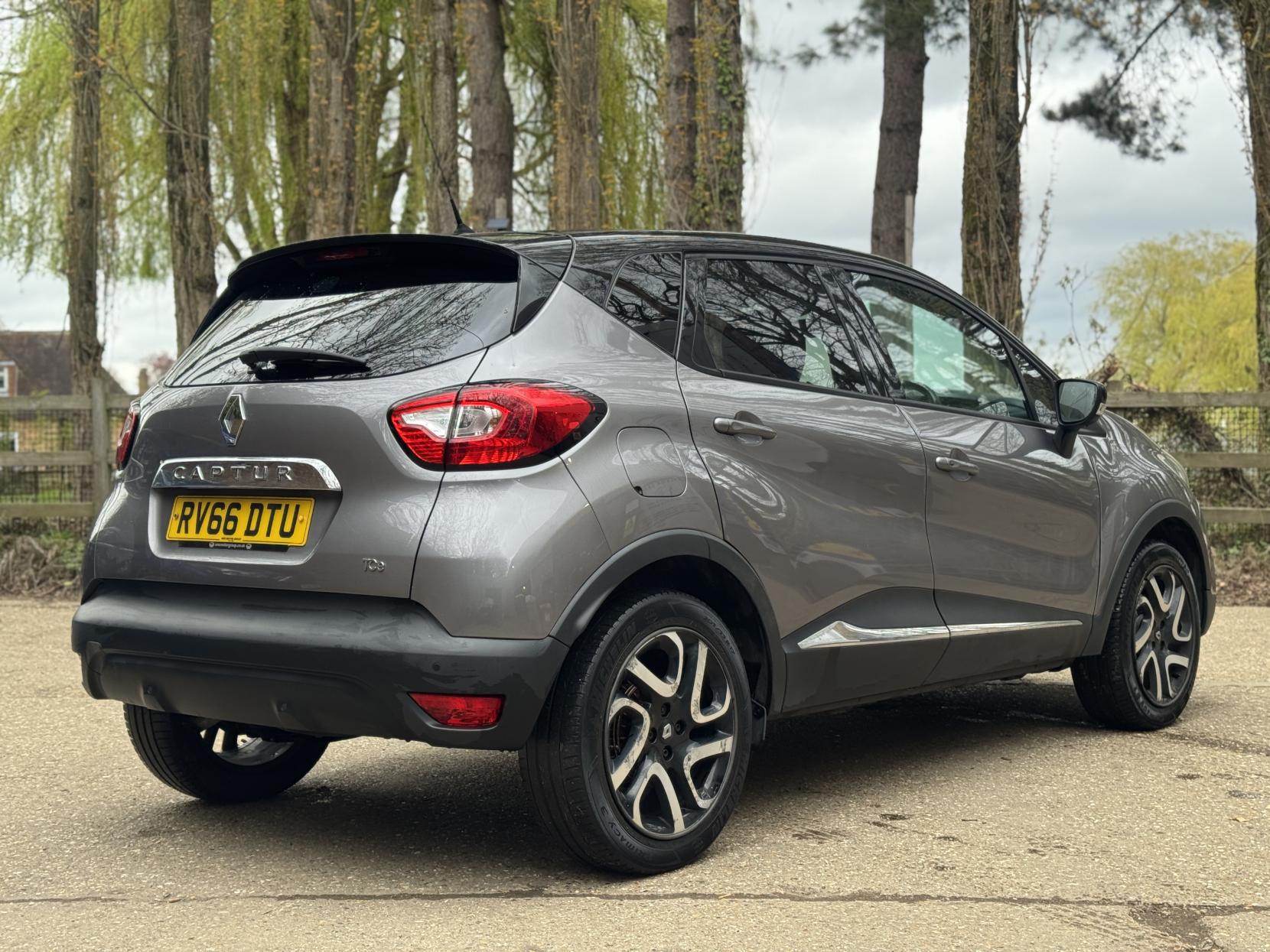 Renault Captur 0.9 TCe ENERGY Dynamique S Nav SUV 5dr Petrol Manual Euro 6 (s/s) (90 ps)