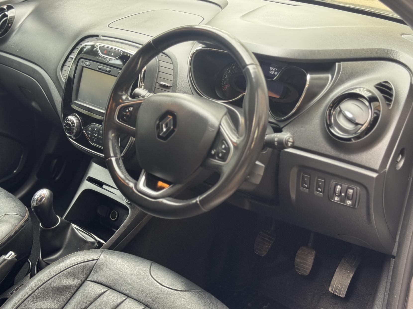 Renault Captur 0.9 TCe ENERGY Dynamique S Nav SUV 5dr Petrol Manual Euro 6 (s/s) (90 ps)