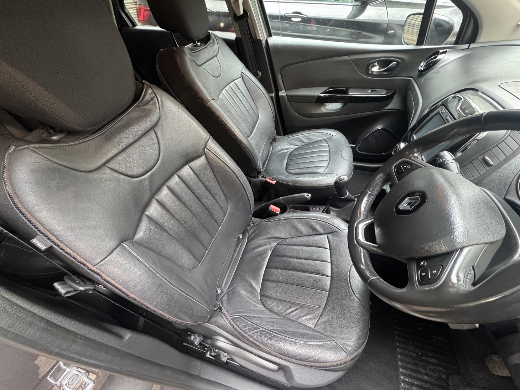 Renault Captur 0.9 TCe ENERGY Dynamique S Nav SUV 5dr Petrol Manual Euro 6 (s/s) (90 ps)