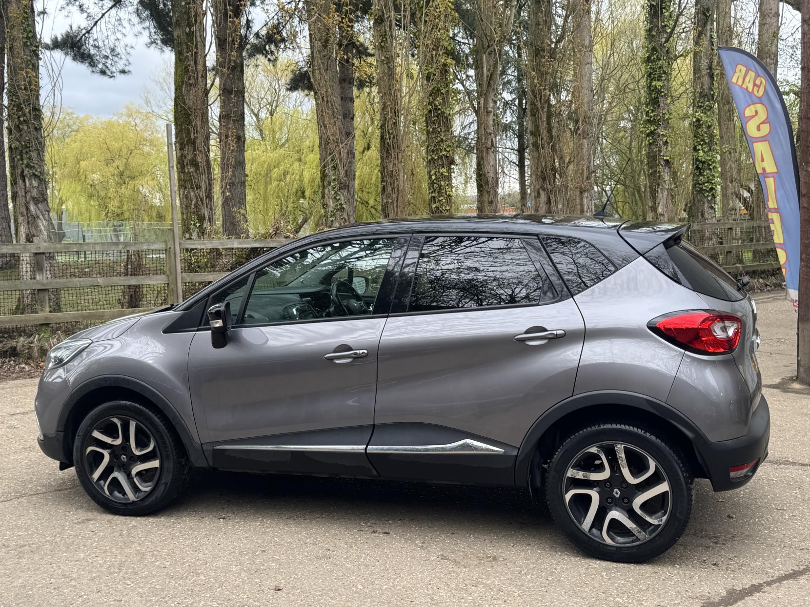 Renault Captur 0.9 TCe ENERGY Dynamique S Nav SUV 5dr Petrol Manual Euro 6 (s/s) (90 ps)