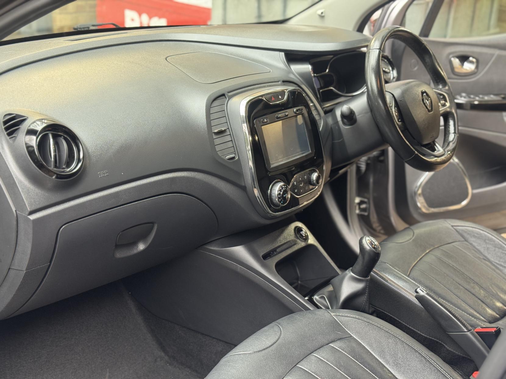 Renault Captur 0.9 TCe ENERGY Dynamique S Nav SUV 5dr Petrol Manual Euro 6 (s/s) (90 ps)