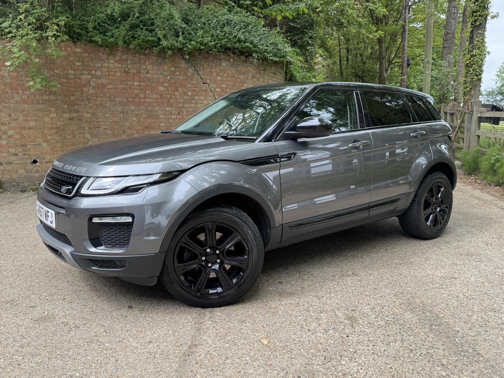 Land Rover Range Rover Evoque 2.0 TD4 SE Tech SUV 5dr Diesel Auto 4WD Euro 6 (s/s) (180 ps)