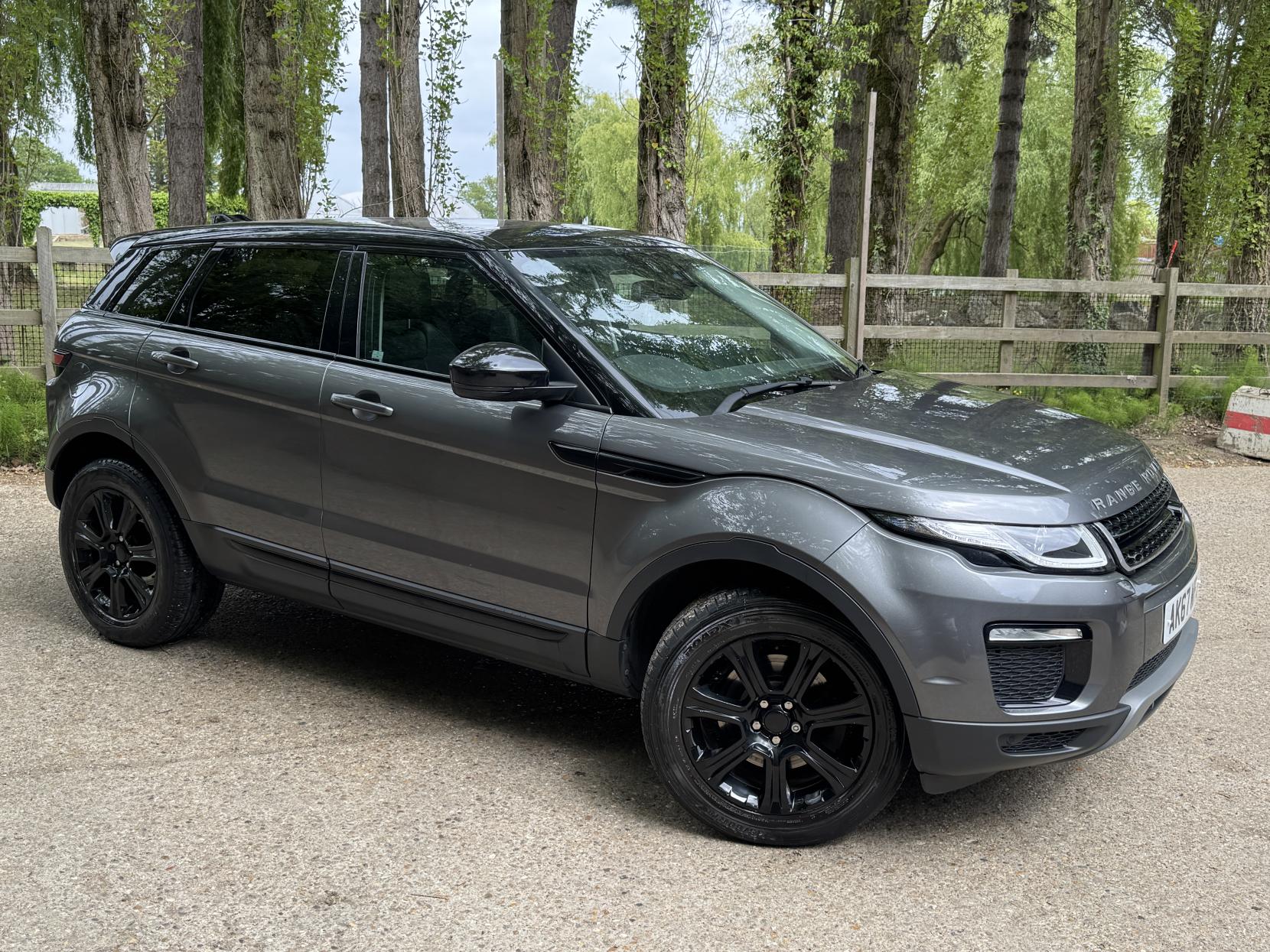Land Rover Range Rover Evoque 2.0 TD4 SE Tech SUV 5dr Diesel Auto 4WD Euro 6 (s/s) (180 ps)