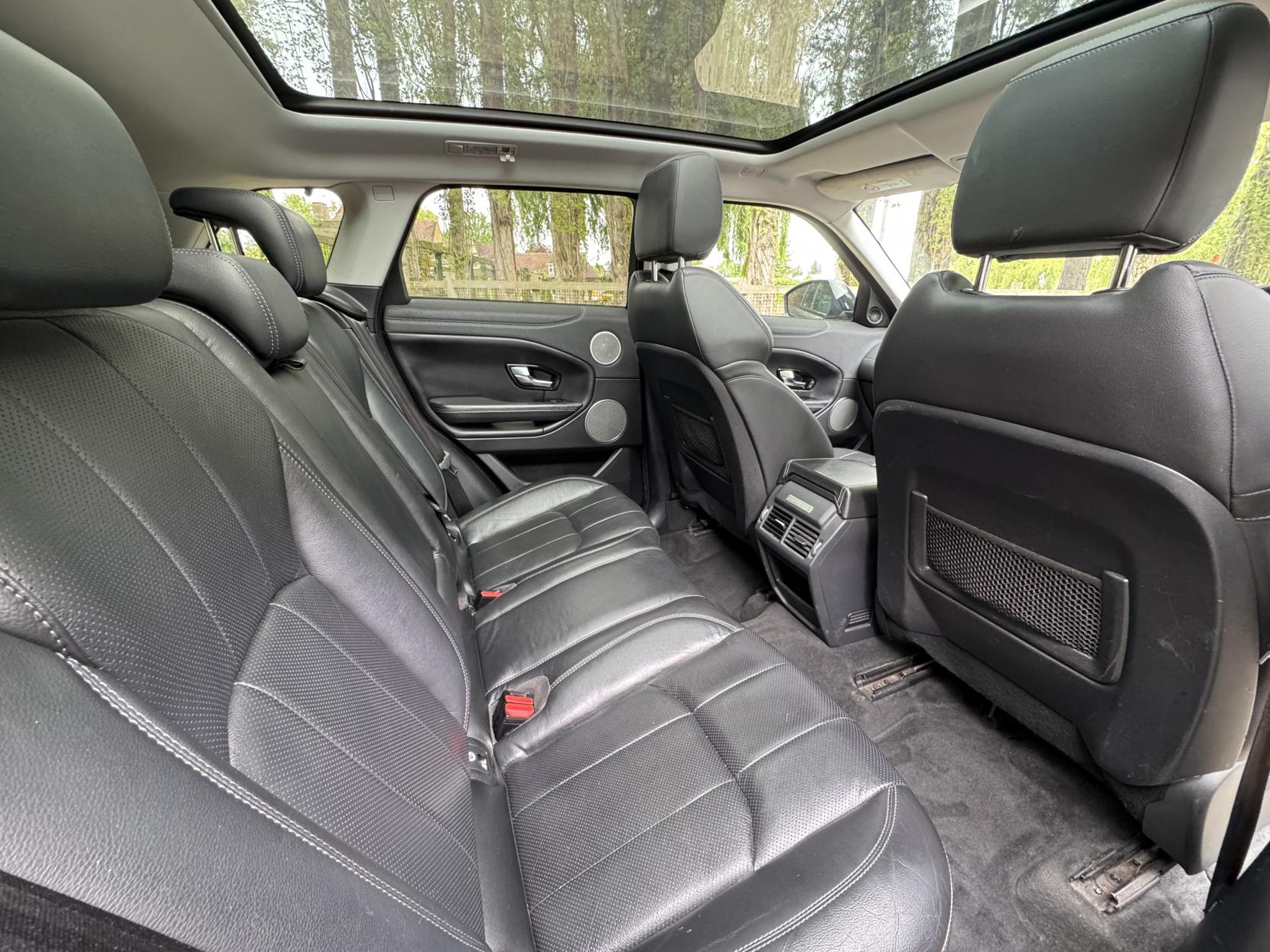 Land Rover Range Rover Evoque 2.0 TD4 SE Tech SUV 5dr Diesel Auto 4WD Euro 6 (s/s) (180 ps)