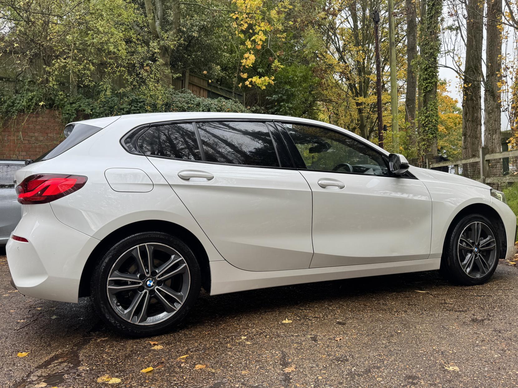 BMW 1 Series 1.5 116d Sport (LCP) Hatchback 5dr Diesel DCT Euro 6 (s/s) (116 ps)