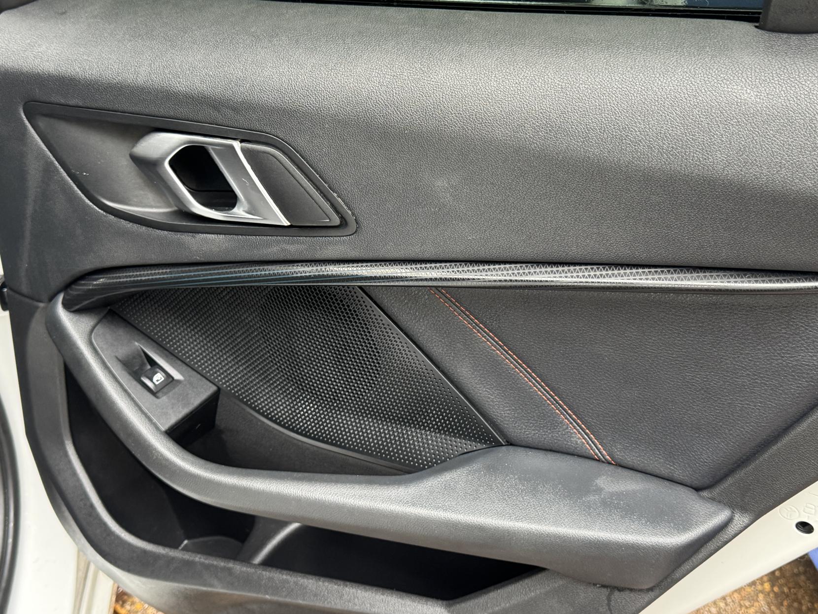 BMW 1 Series 1.5 116d Sport (LCP) Hatchback 5dr Diesel DCT Euro 6 (s/s) (116 ps)