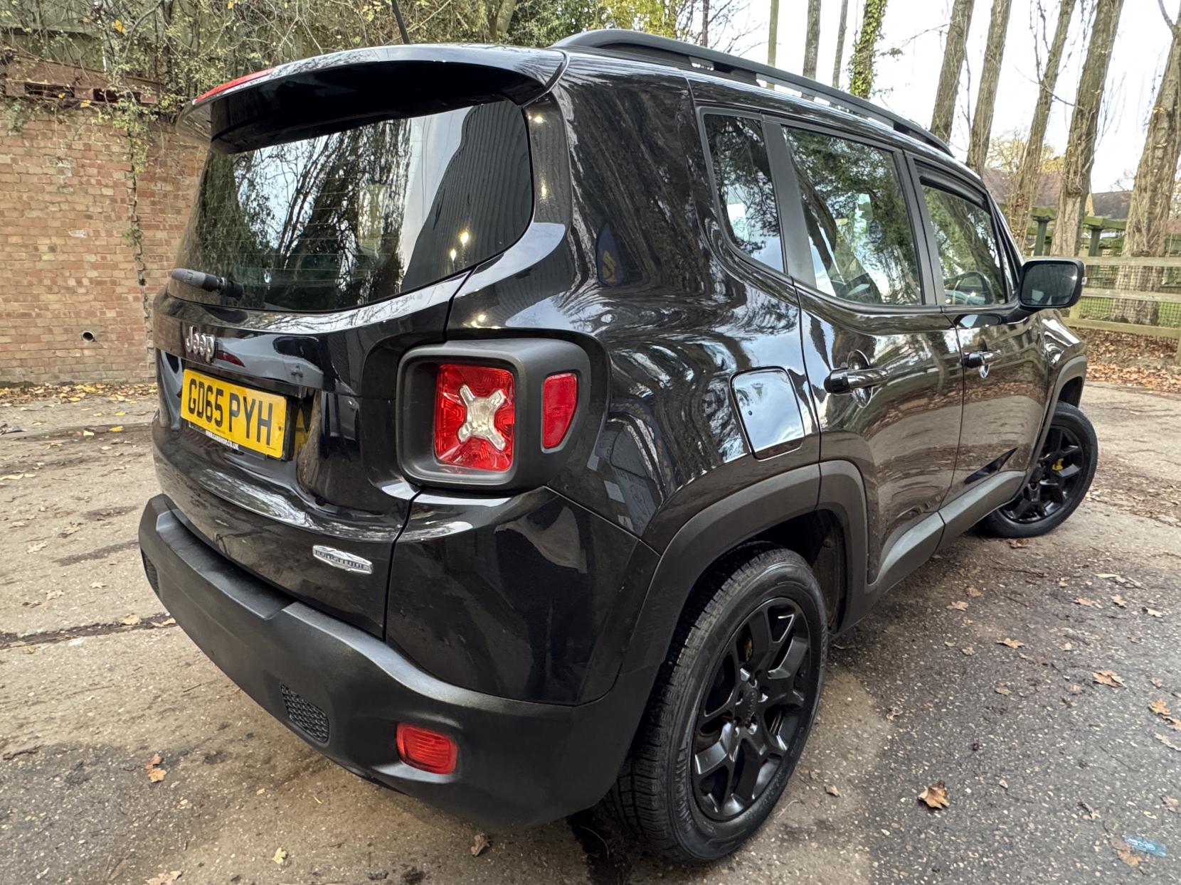 Jeep Renegade 1.6 E-TorQ Longitude SUV 5dr Petrol Manual Euro 6 (s/s) (110 ps)