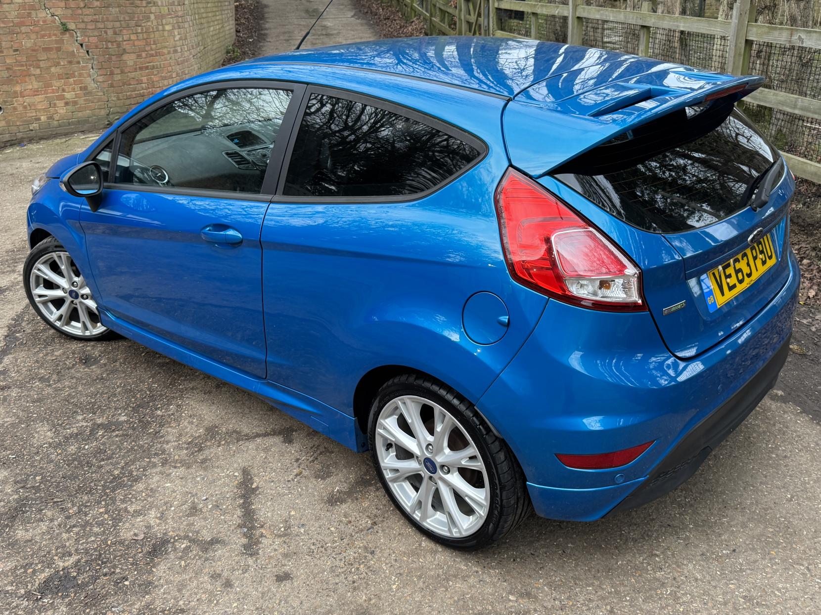 Ford Fiesta 1.0T EcoBoost Zetec S Hatchback 3dr Petrol Manual Euro 5 (s/s) (125 ps)