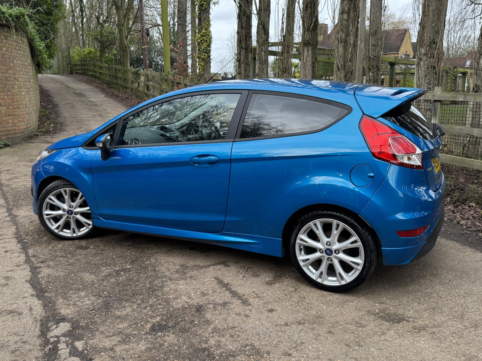 Ford Fiesta 1.0T EcoBoost Zetec S Hatchback 3dr Petrol Manual Euro 5 (s/s) (125 ps)