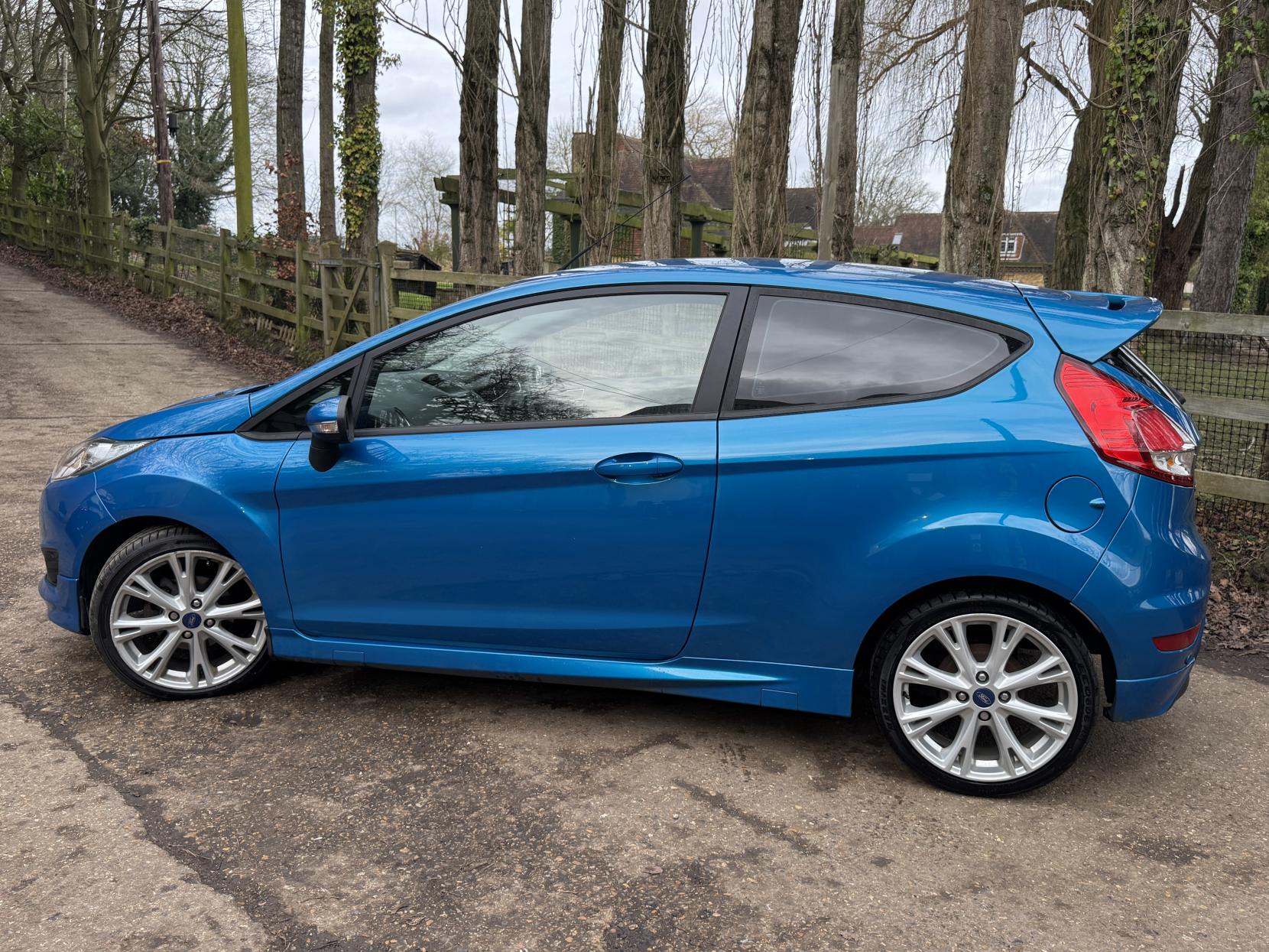 Ford Fiesta 1.0T EcoBoost Zetec S Hatchback 3dr Petrol Manual Euro 5 (s/s) (125 ps)