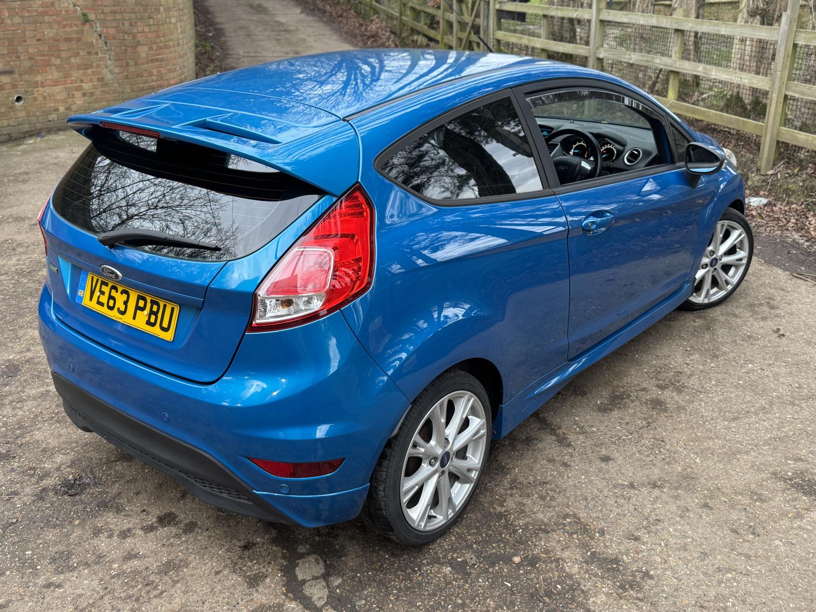 Ford Fiesta 1.0T EcoBoost Zetec S Hatchback 3dr Petrol Manual Euro 5 (s/s) (125 ps)