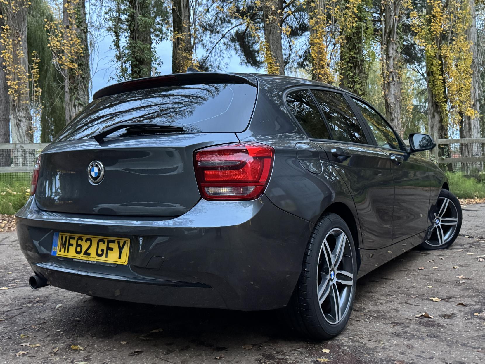 BMW 1 Series 1.6 114i Sport Hatchback 5dr Petrol Manual Euro 5 (s/s) (102 ps)