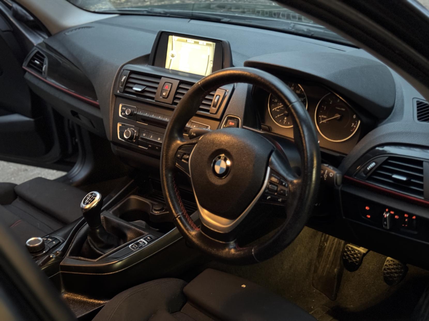 BMW 1 Series 1.6 114i Sport Hatchback 5dr Petrol Manual Euro 5 (s/s) (102 ps)