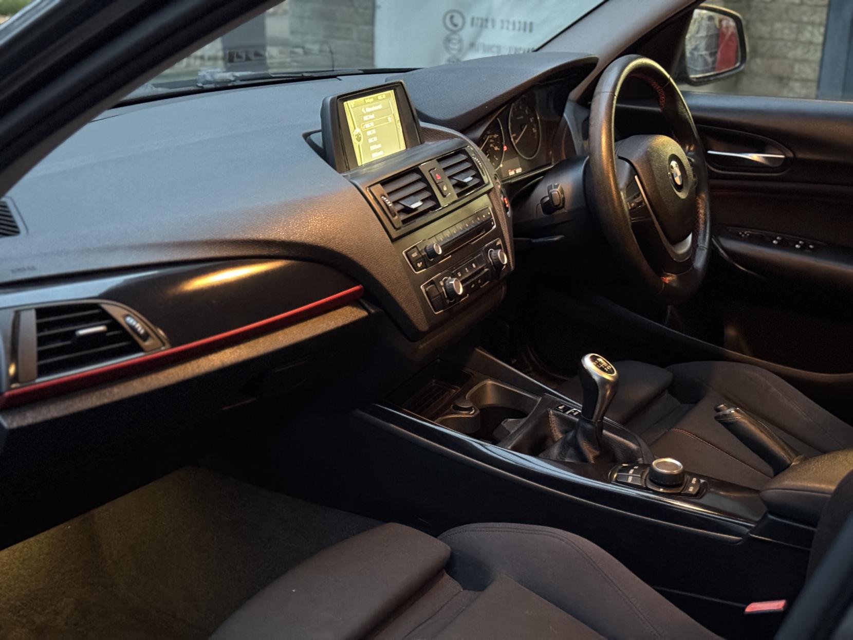 BMW 1 Series 1.6 114i Sport Hatchback 5dr Petrol Manual Euro 5 (s/s) (102 ps)