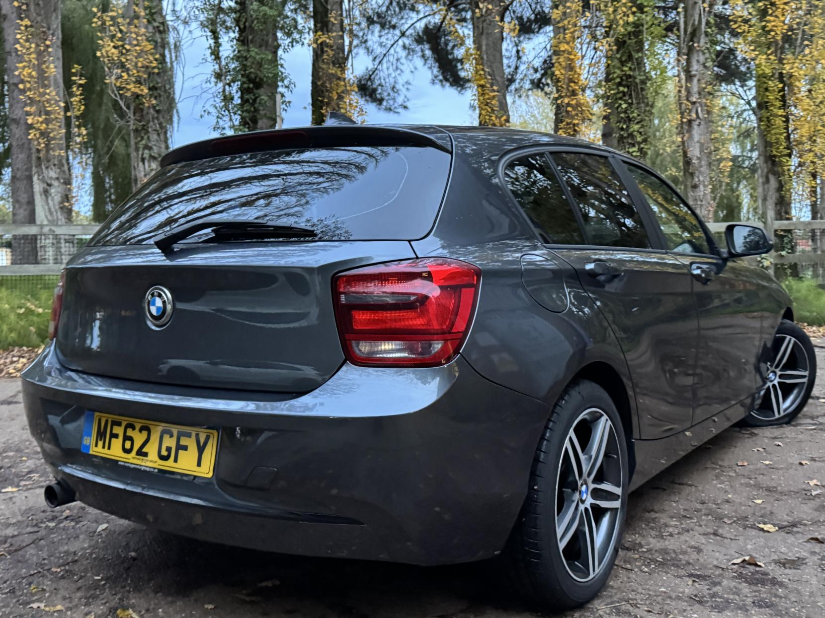 BMW 1 Series 1.6 114i Sport Hatchback 5dr Petrol Manual Euro 5 (s/s) (102 ps)