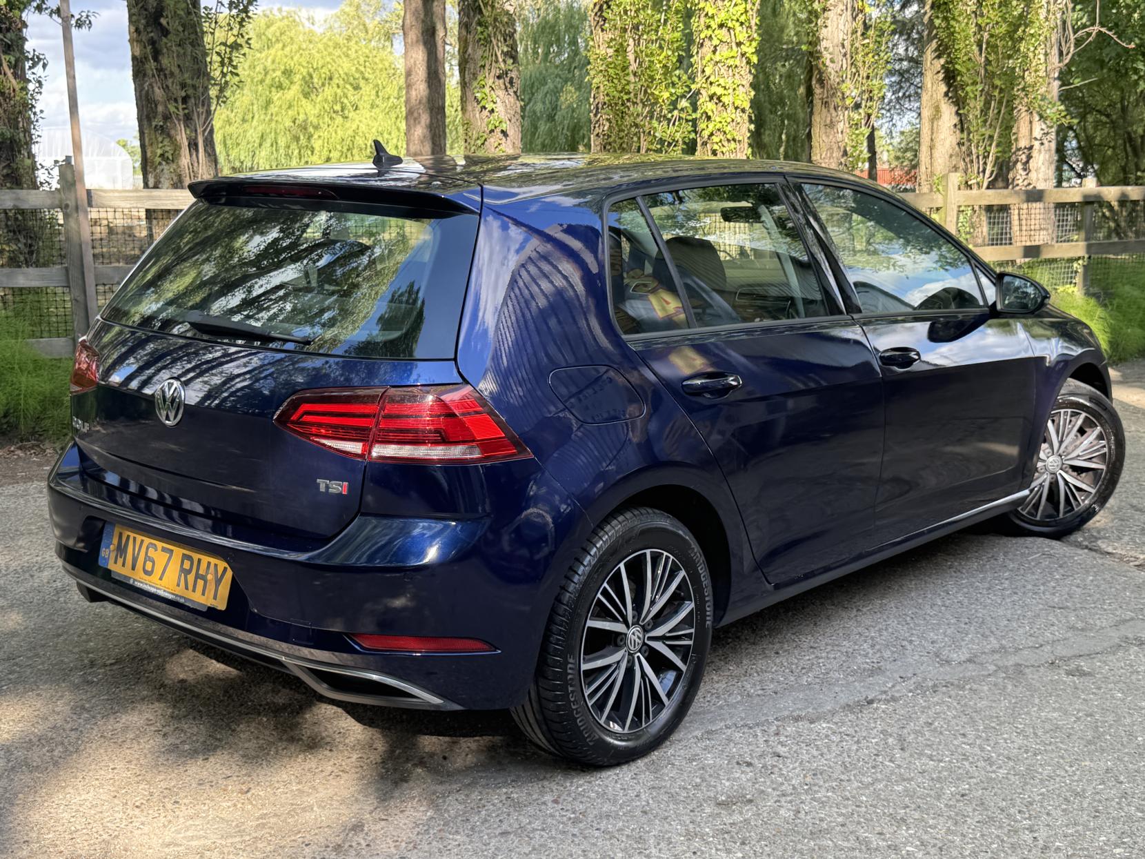 Volkswagen Golf 1.4 TSI BlueMotion Tech SE Hatchback 5dr Petrol Manual Euro 6 (s/s) (125 ps)