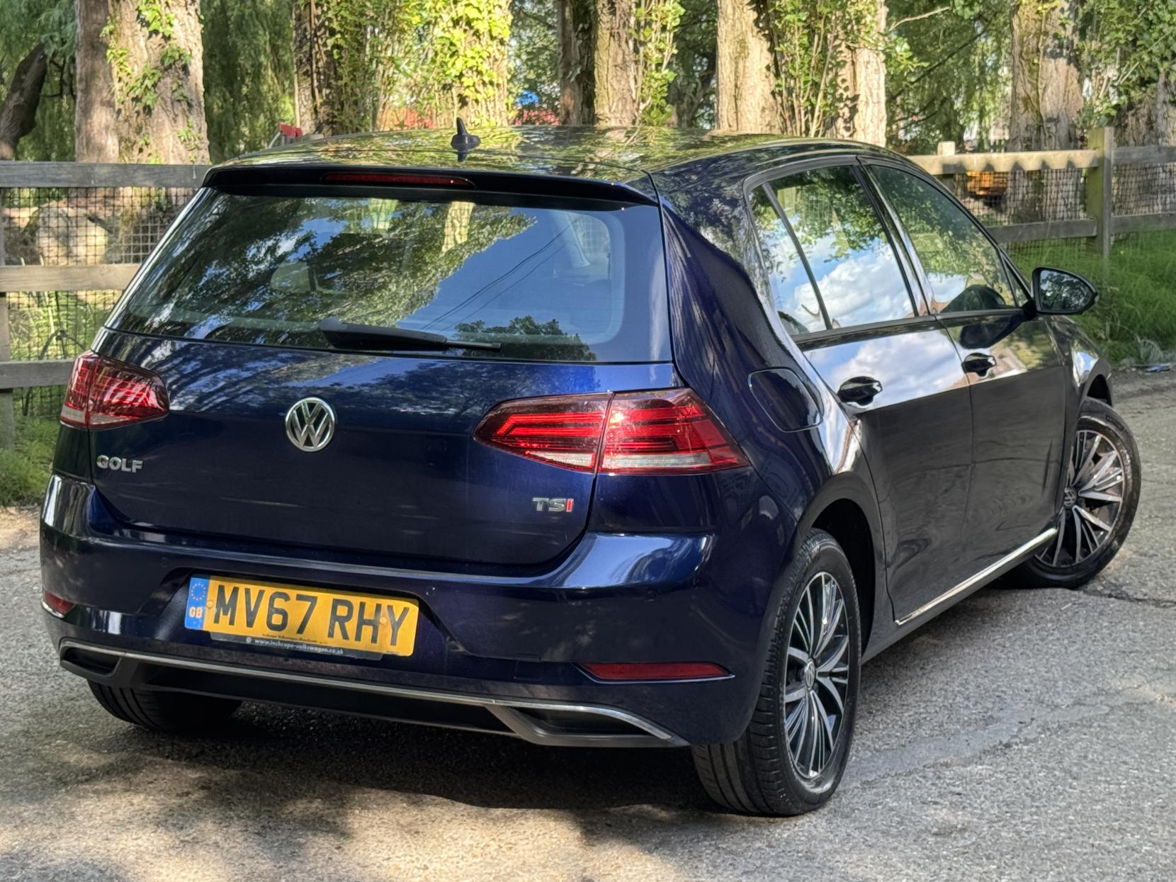 Volkswagen Golf 1.4 TSI BlueMotion Tech SE Hatchback 5dr Petrol Manual Euro 6 (s/s) (125 ps)