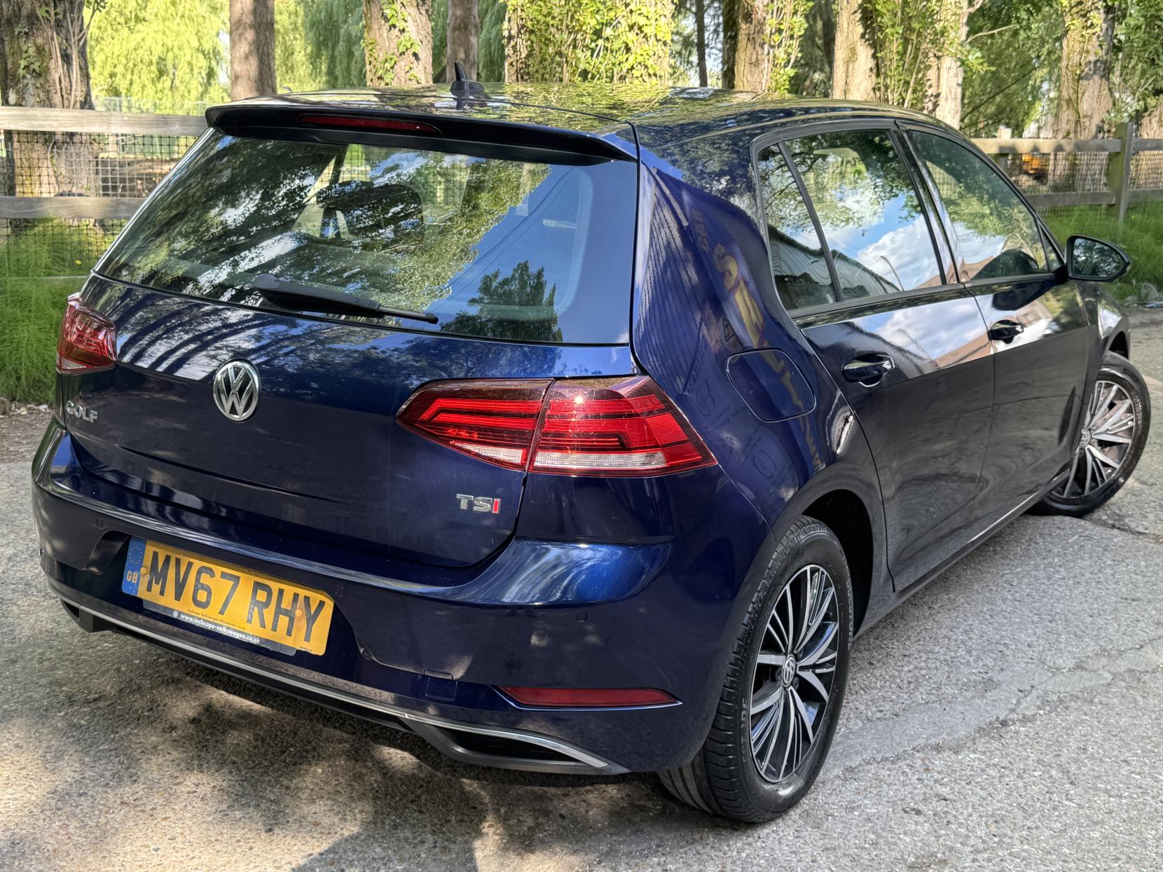 Volkswagen Golf 1.4 TSI BlueMotion Tech SE Hatchback 5dr Petrol Manual Euro 6 (s/s) (125 ps)