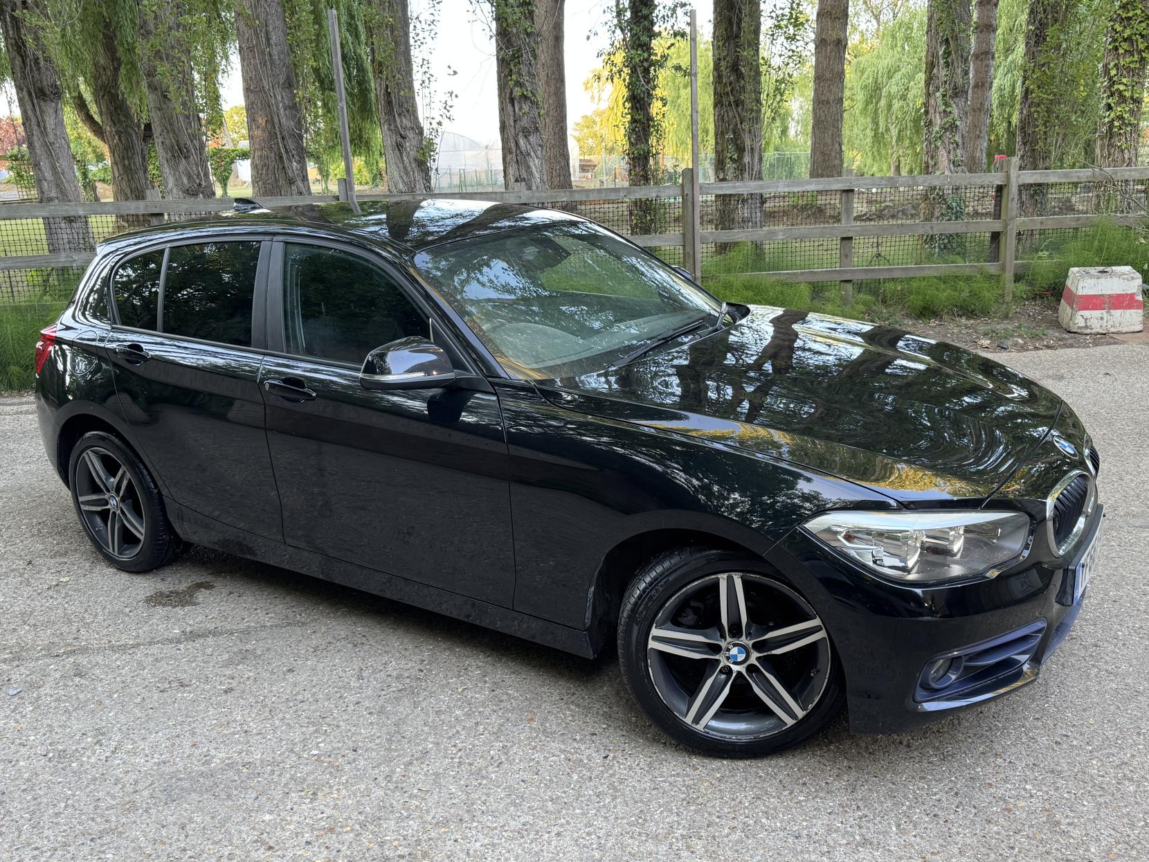 BMW 1 Series 1.5 118i Sport Hatchback 5dr Petrol Manual Euro 6 (s/s) (136 ps)