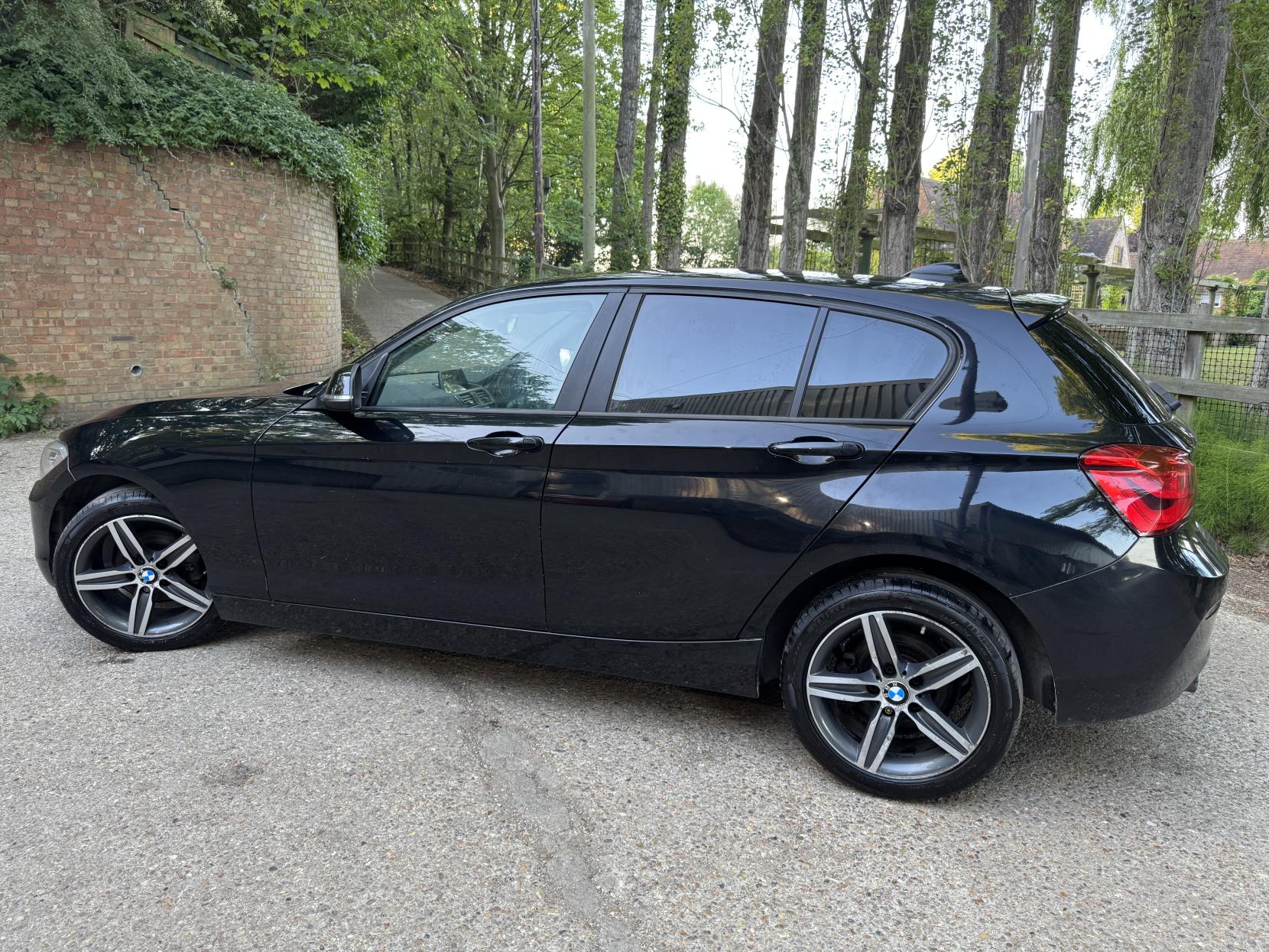 BMW 1 Series 1.5 118i Sport Hatchback 5dr Petrol Manual Euro 6 (s/s) (136 ps)