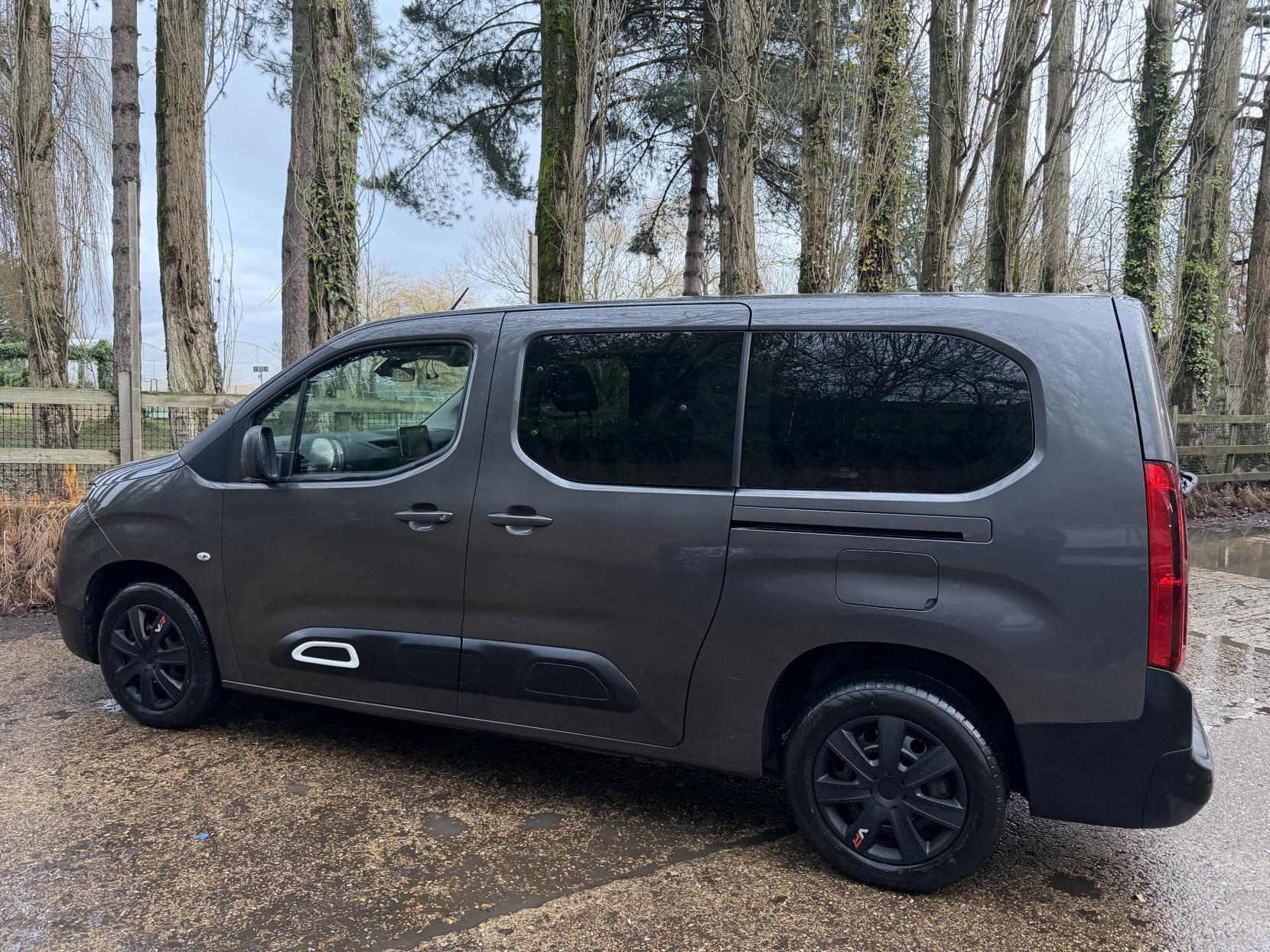 Citroen Berlingo 1.5 BlueHDi Feel XL MPV 5dr Diesel EAT Euro 6 (s/s) (130 ps)