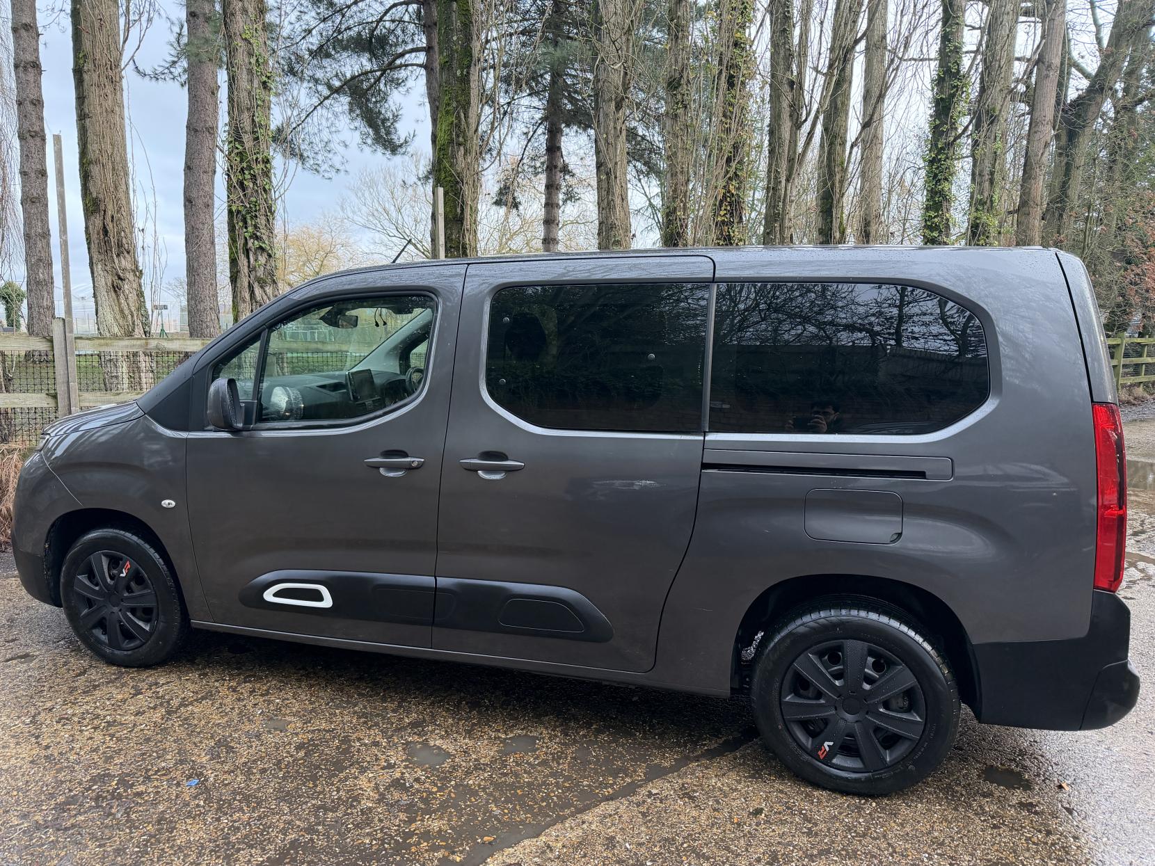 Citroen Berlingo 1.5 BlueHDi Feel XL MPV 5dr Diesel EAT Euro 6 (s/s) (130 ps)