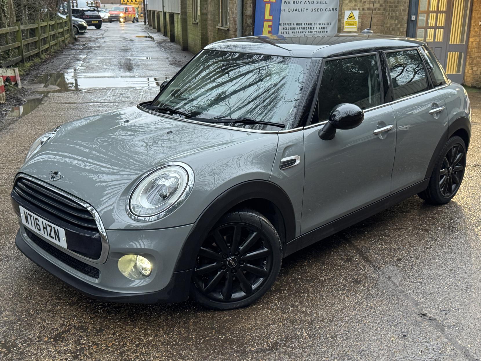 MINI Hatch 1.5 Cooper Hatchback 5dr Petrol Manual Euro 6 (s/s) (136 ps)