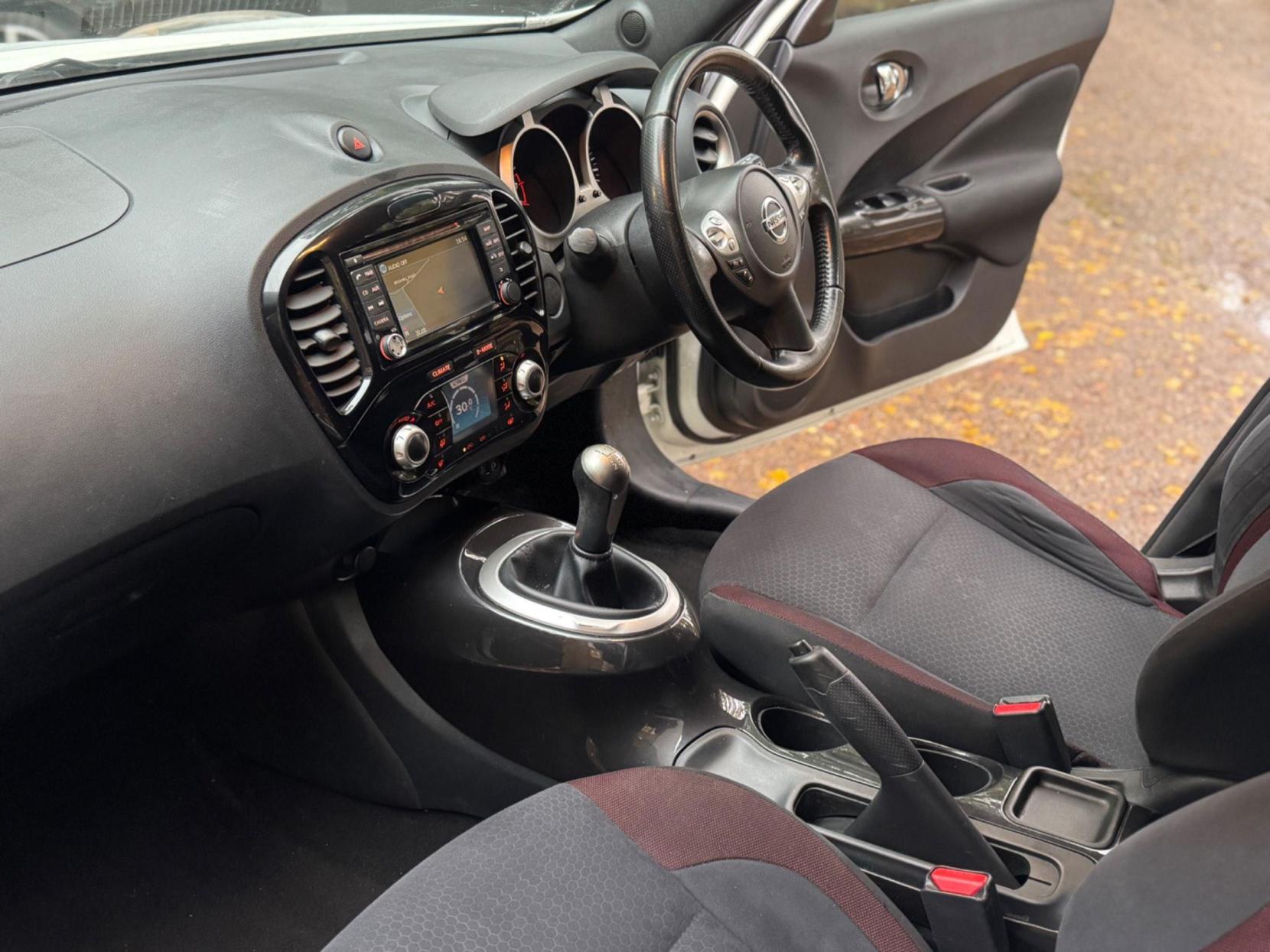 Nissan Juke 1.6 n-tec Euro 5 5dr (17in Alloy)