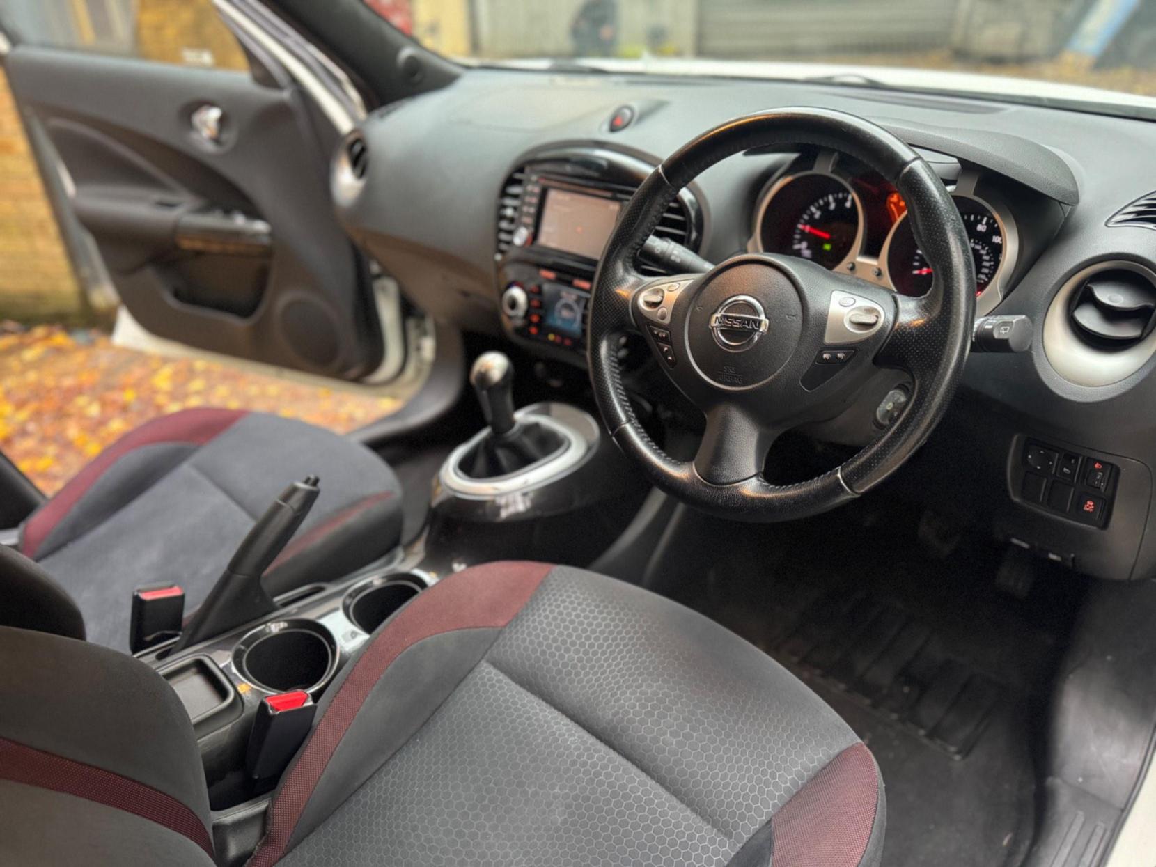 Nissan Juke 1.6 n-tec Euro 5 5dr (17in Alloy)