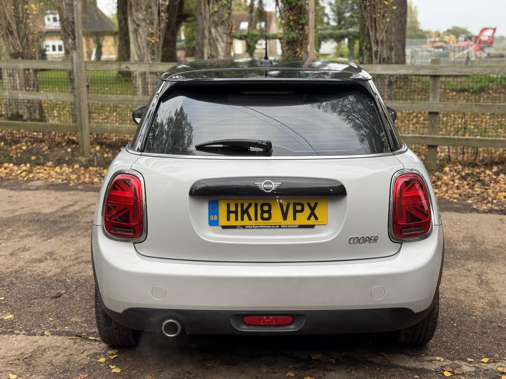 MINI Hatch 1.5 Cooper Hatchback 5dr Petrol Manual Euro 6 (s/s) (136 ps)