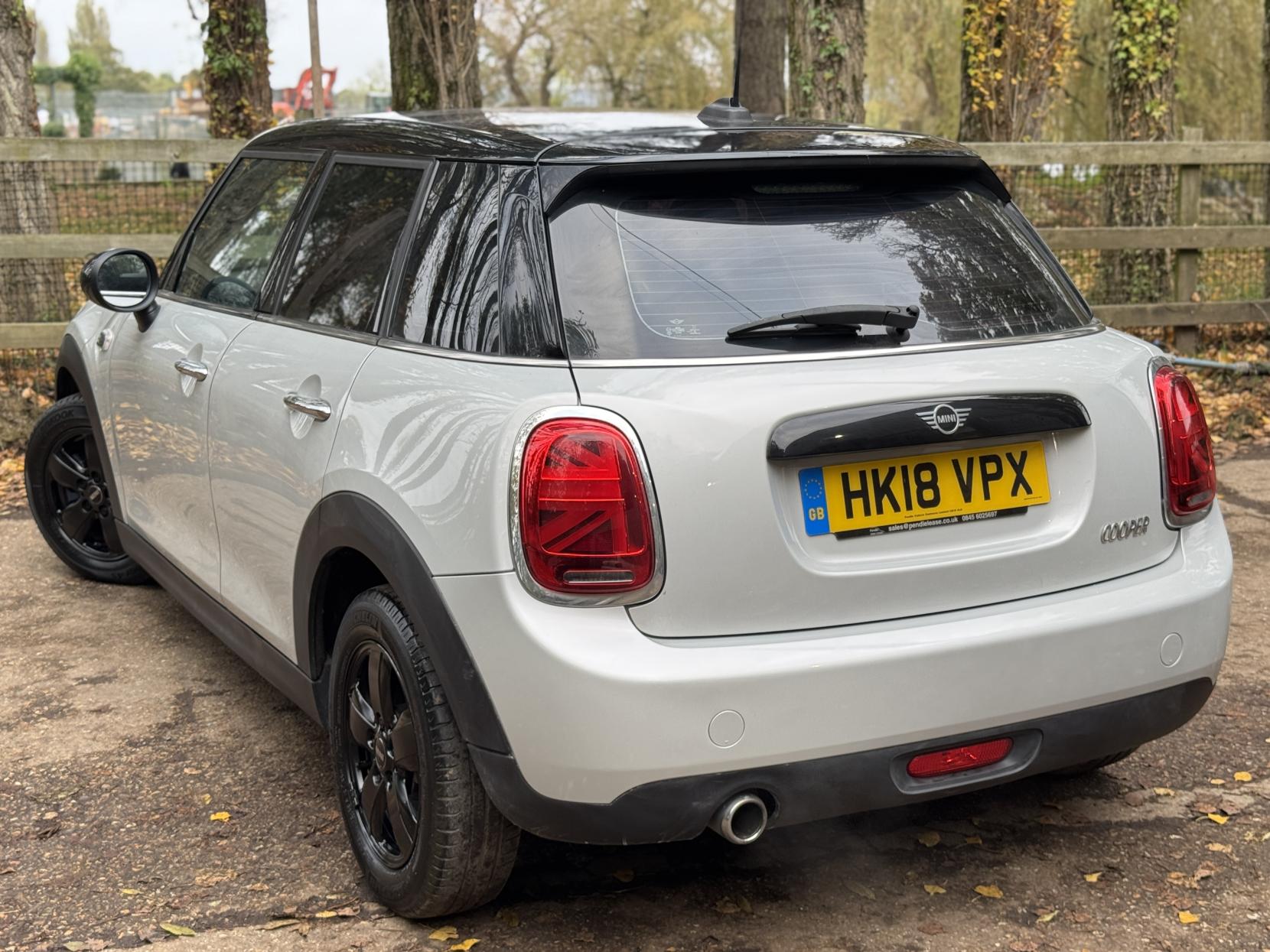 MINI Hatch 1.5 Cooper Hatchback 5dr Petrol Manual Euro 6 (s/s) (136 ps)