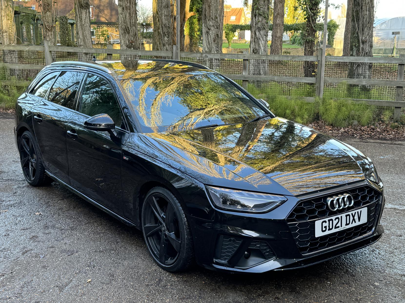 Audi A4 Avant 2.0 TDI 35 S line Estate 5dr Diesel S Tronic Euro 6 (s/s) (163 ps)